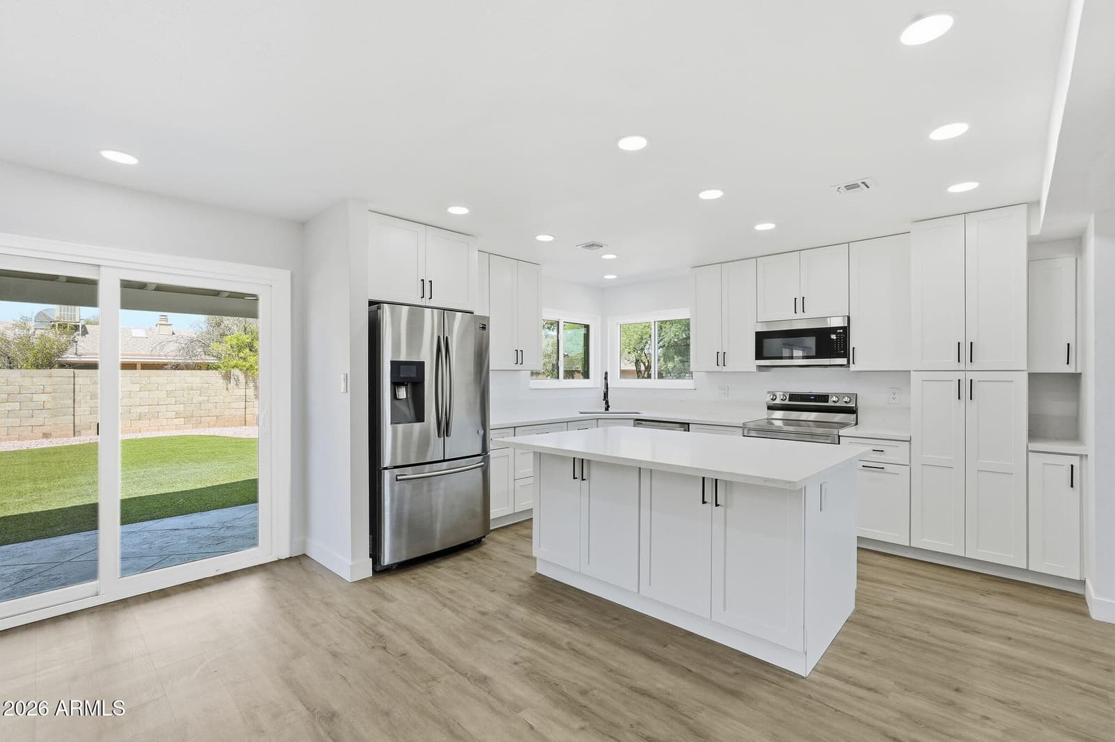 2134 S CHOLLA, Mesa, AZ 85202 — photo 12 of 41