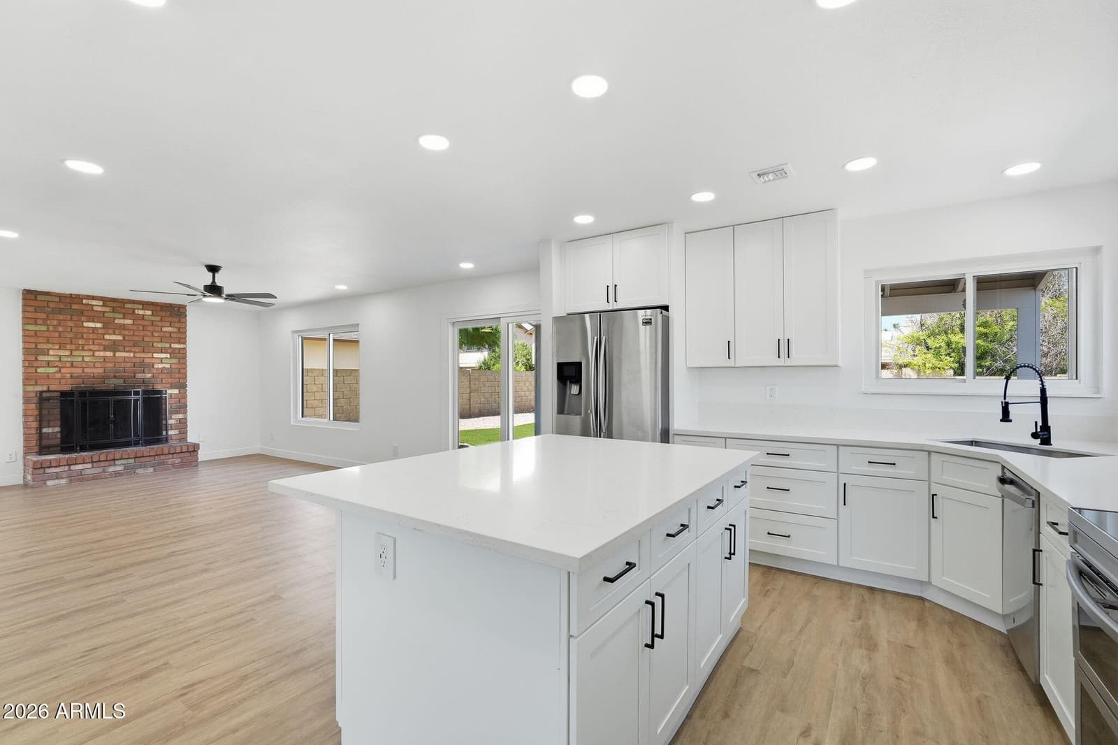 2134 S CHOLLA, Mesa, AZ 85202 — photo 17 of 41