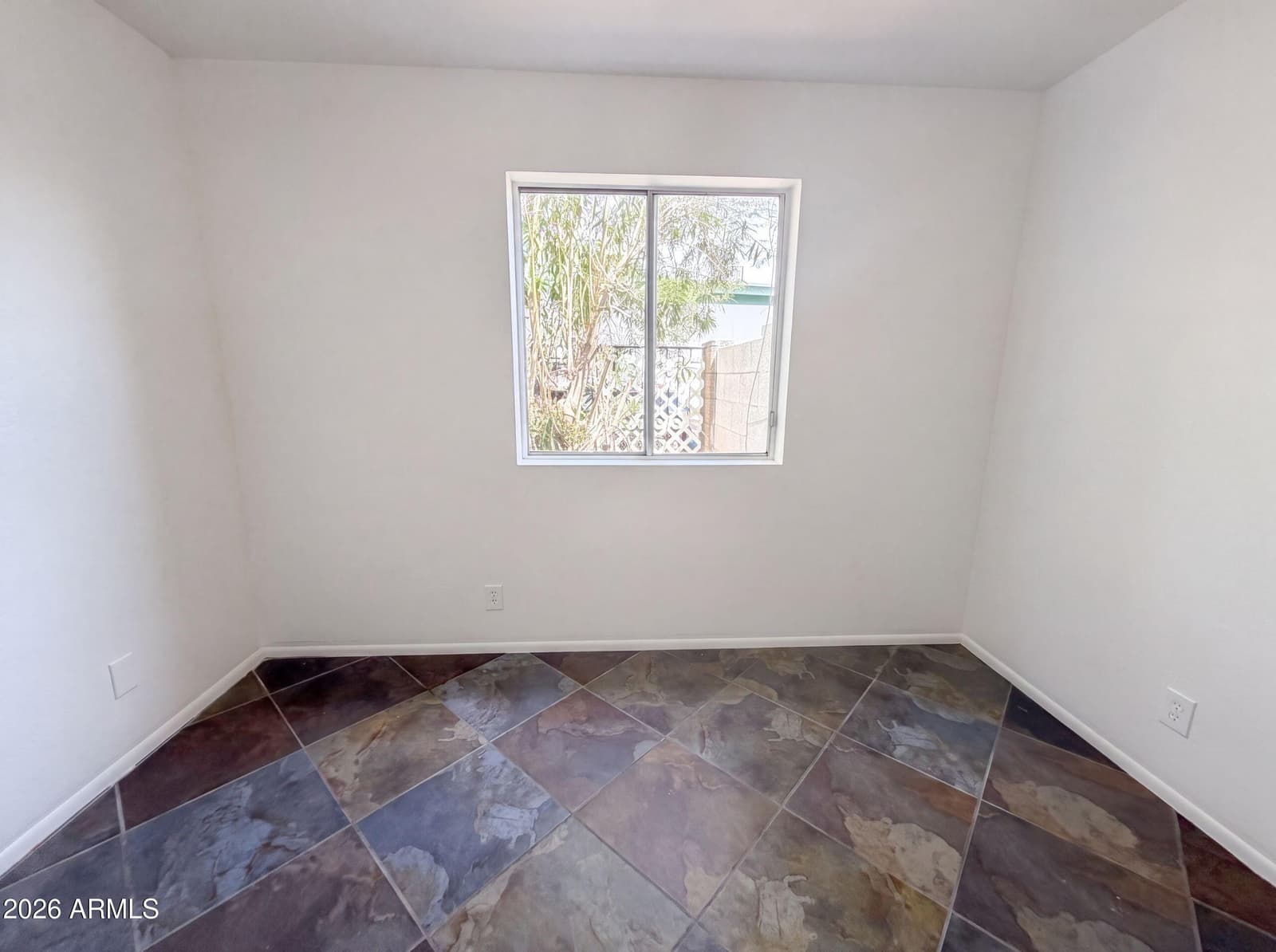 19825 N 5TH Drive, Phoenix, AZ 85027 — photo 13 of 23