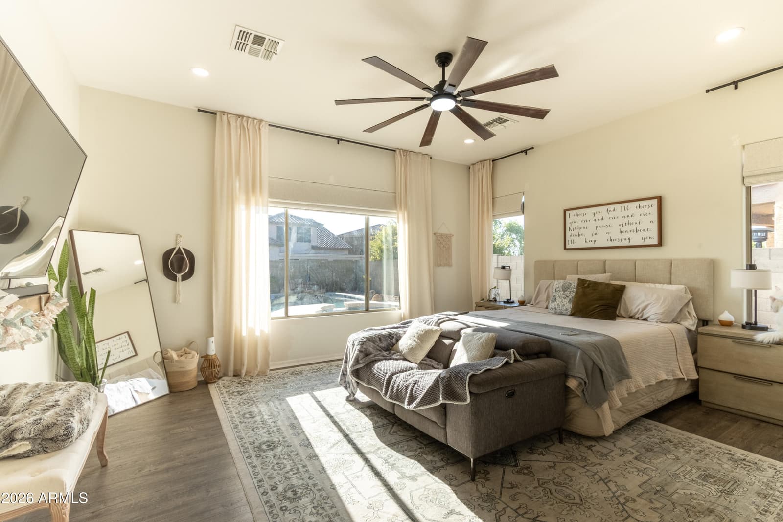 2422 W CLEARVIEW Trail, Anthem, AZ 85086 — photo 14 of 43
