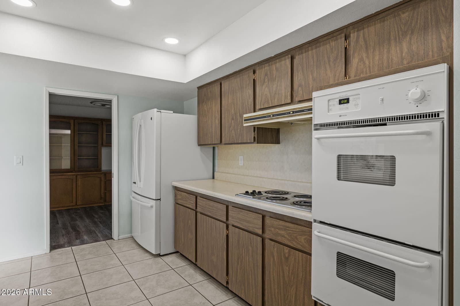 10432 W DESERT FOREST Circle, Sun City, AZ 85351 — photo 5 of 27