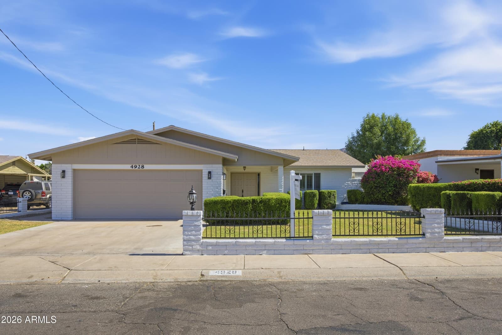 4928 E VIRGINIA Avenue, Phoenix, AZ 85008 — photo 4 of 41