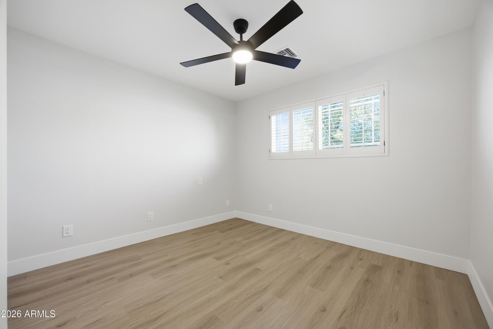 4928 E VIRGINIA Avenue, Phoenix, AZ 85008 — photo 32 of 41