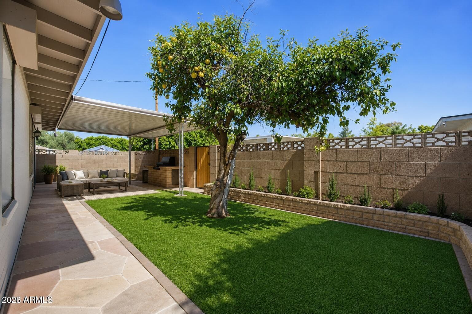 4928 E VIRGINIA Avenue, Phoenix, AZ 85008 — photo 3 of 41