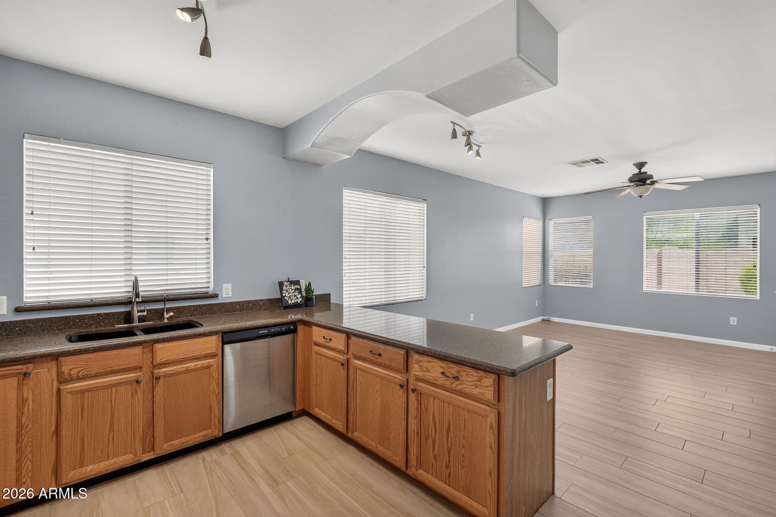 3014 W VILLA CASSANDRA Drive, Phoenix, AZ 85086 — photo 14 of 35