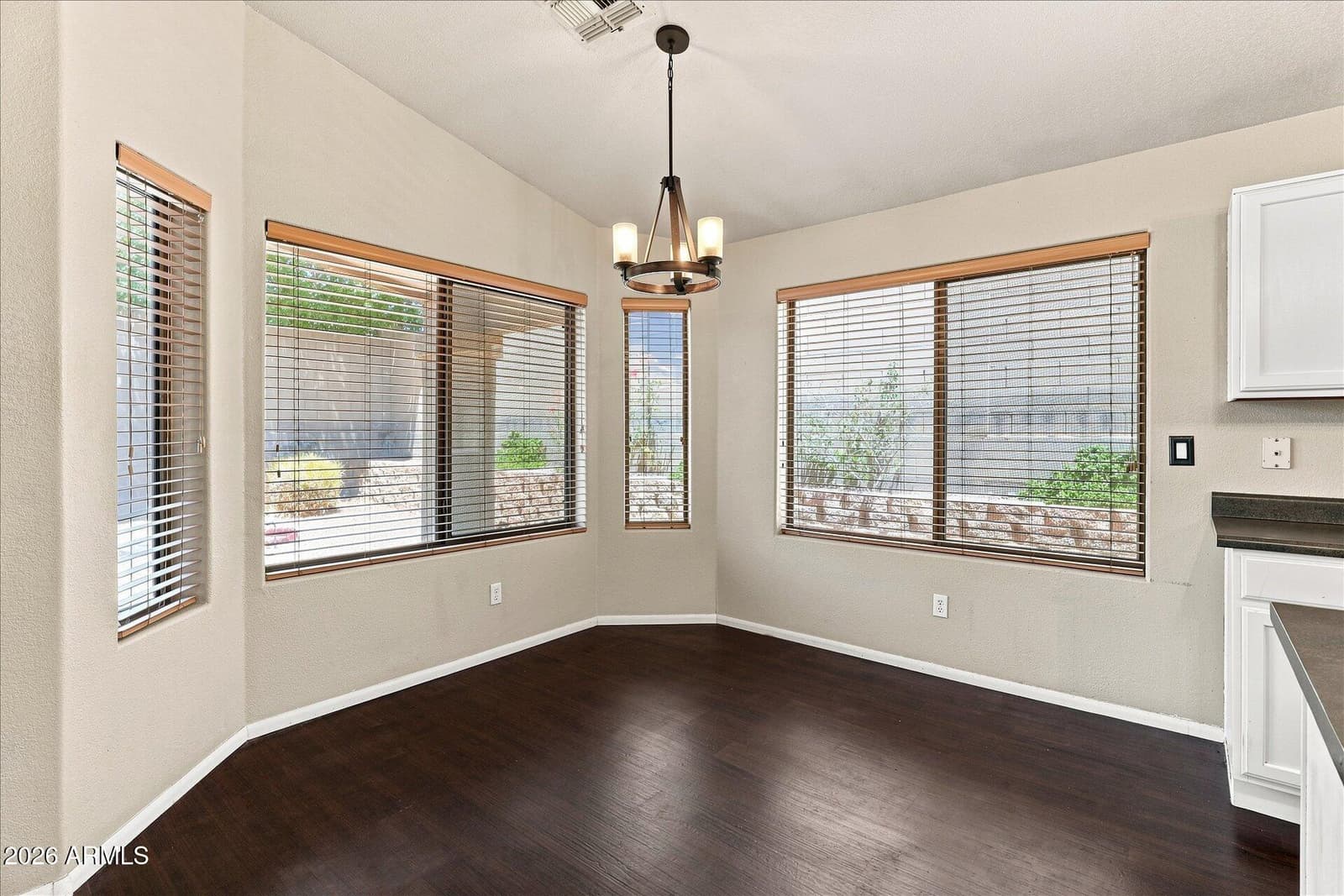 4034 W CHISUM Trail, Phoenix, AZ 85083 — photo 12 of 40