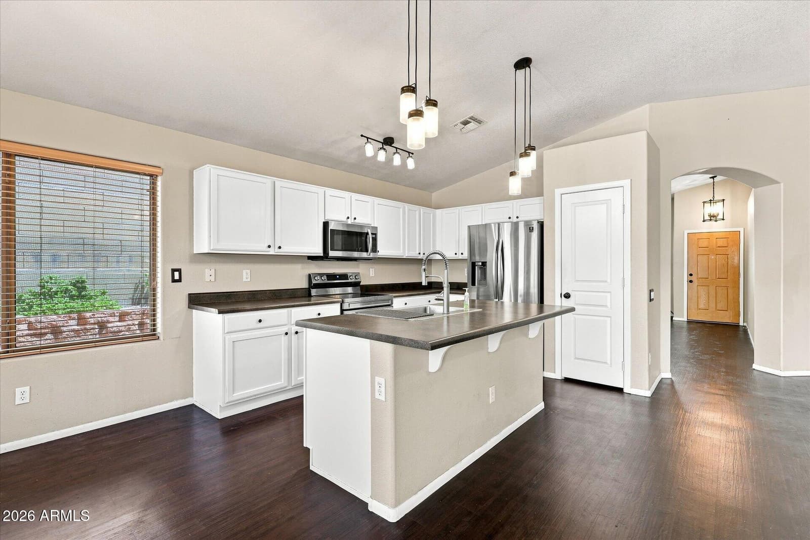 4034 W CHISUM Trail, Phoenix, AZ 85083 — photo 14 of 40
