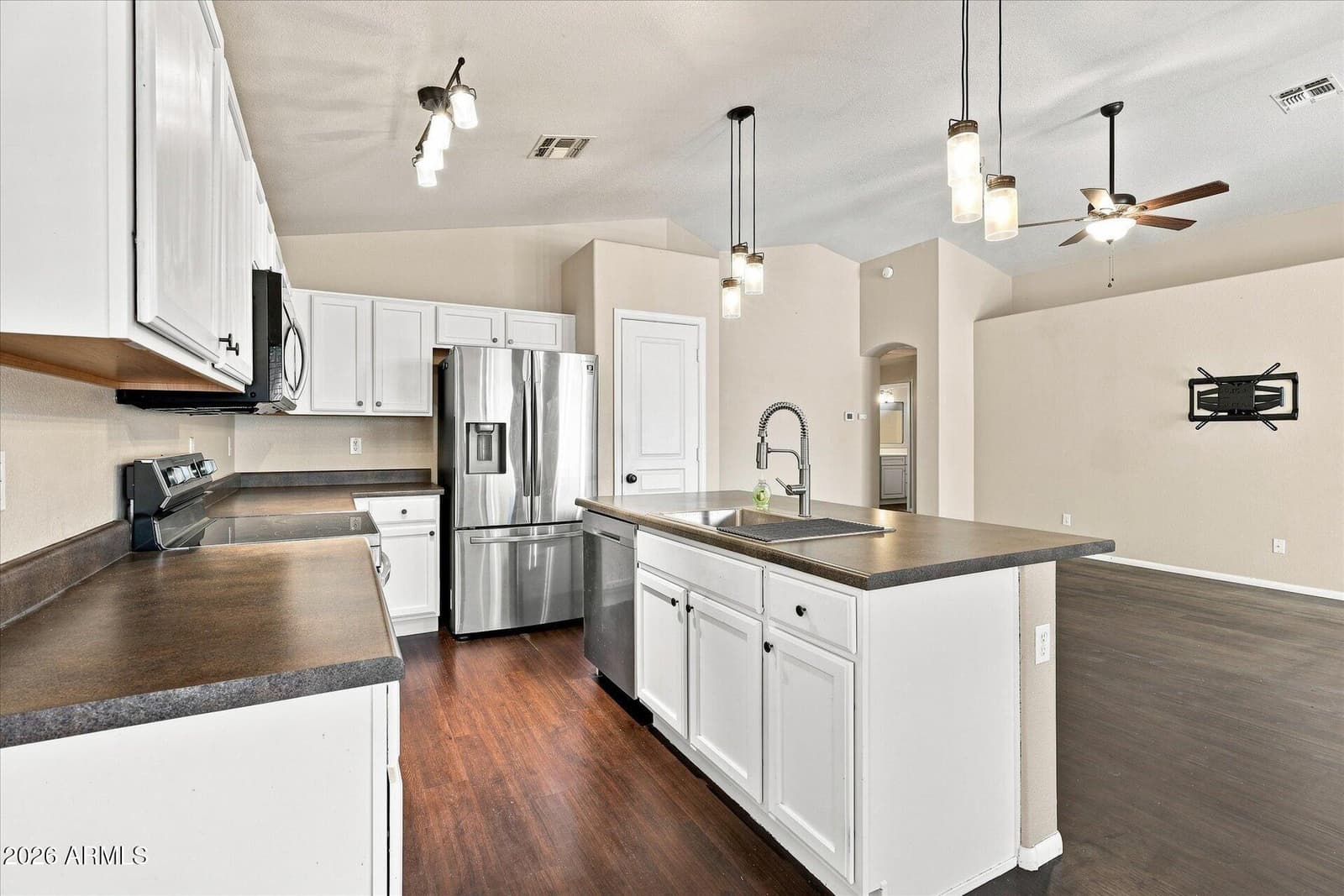 4034 W CHISUM Trail, Phoenix, AZ 85083 — photo 16 of 40
