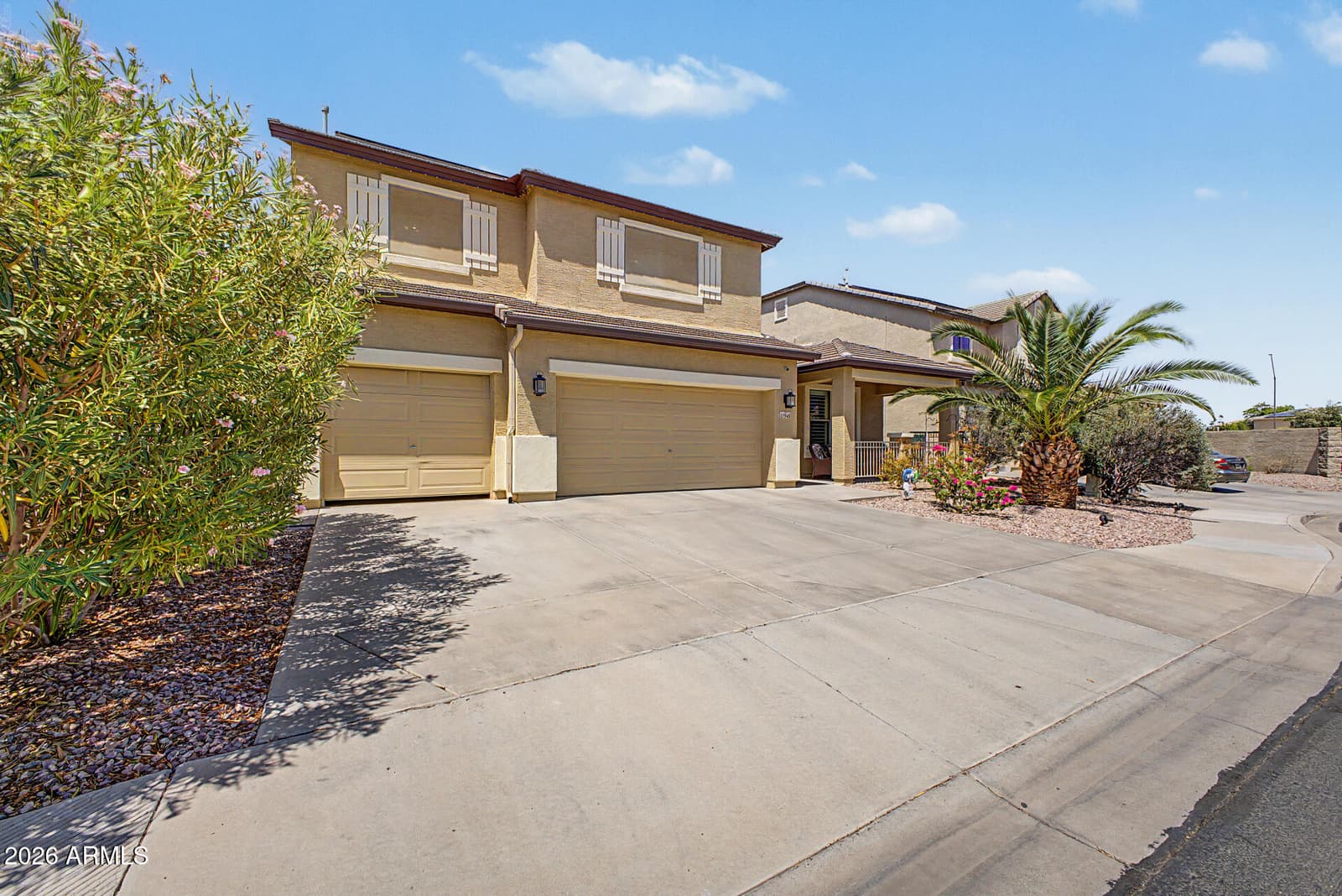 17940 W DESERT Lane, Surprise, AZ 85388 — photo 2 of 41