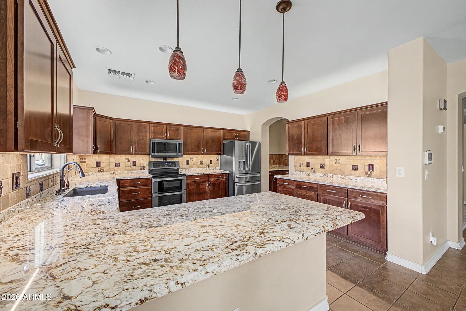 17940 W DESERT Lane, Surprise, AZ 85388 — photo 7 of 41