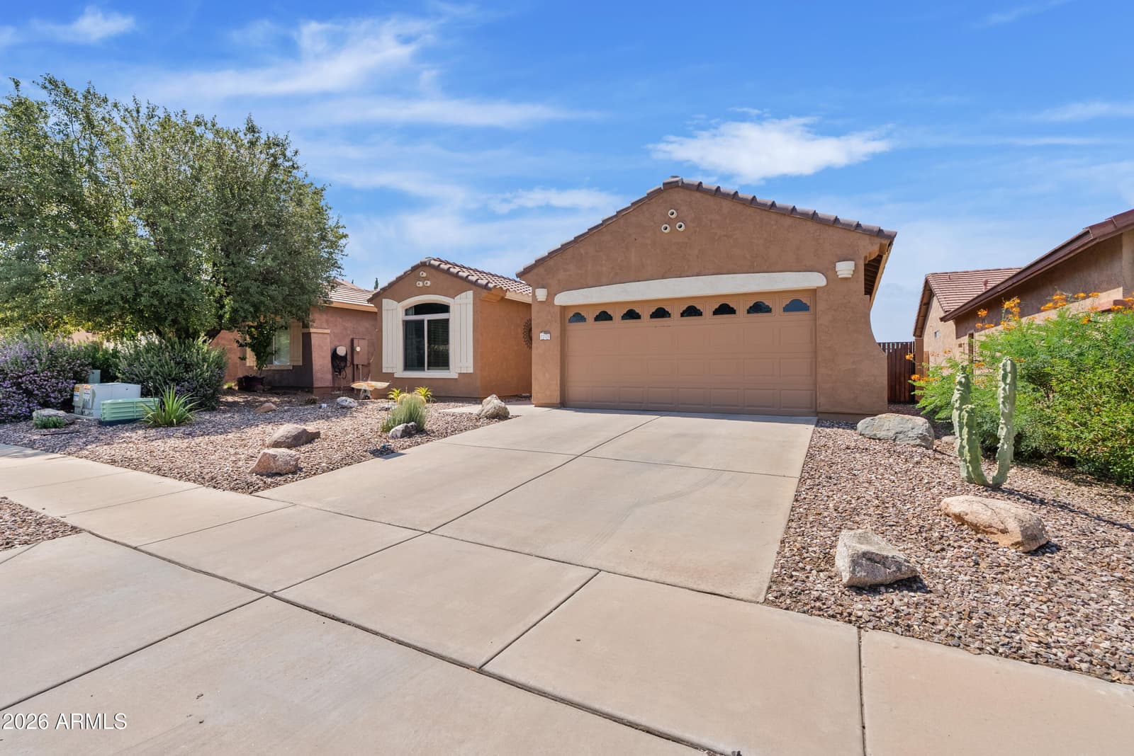 11125 E PERALTA CANYON Drive, Gold Canyon, AZ 85118 — photo 2 of 39