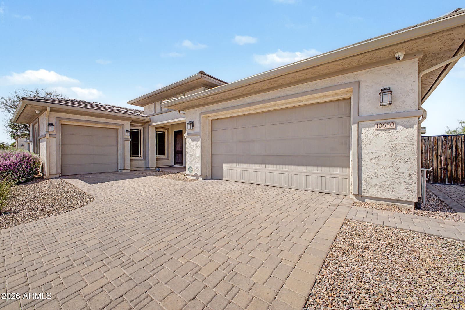 10650 E TRILLIUM Avenue, Mesa, AZ 85212 — photo 10 of 43