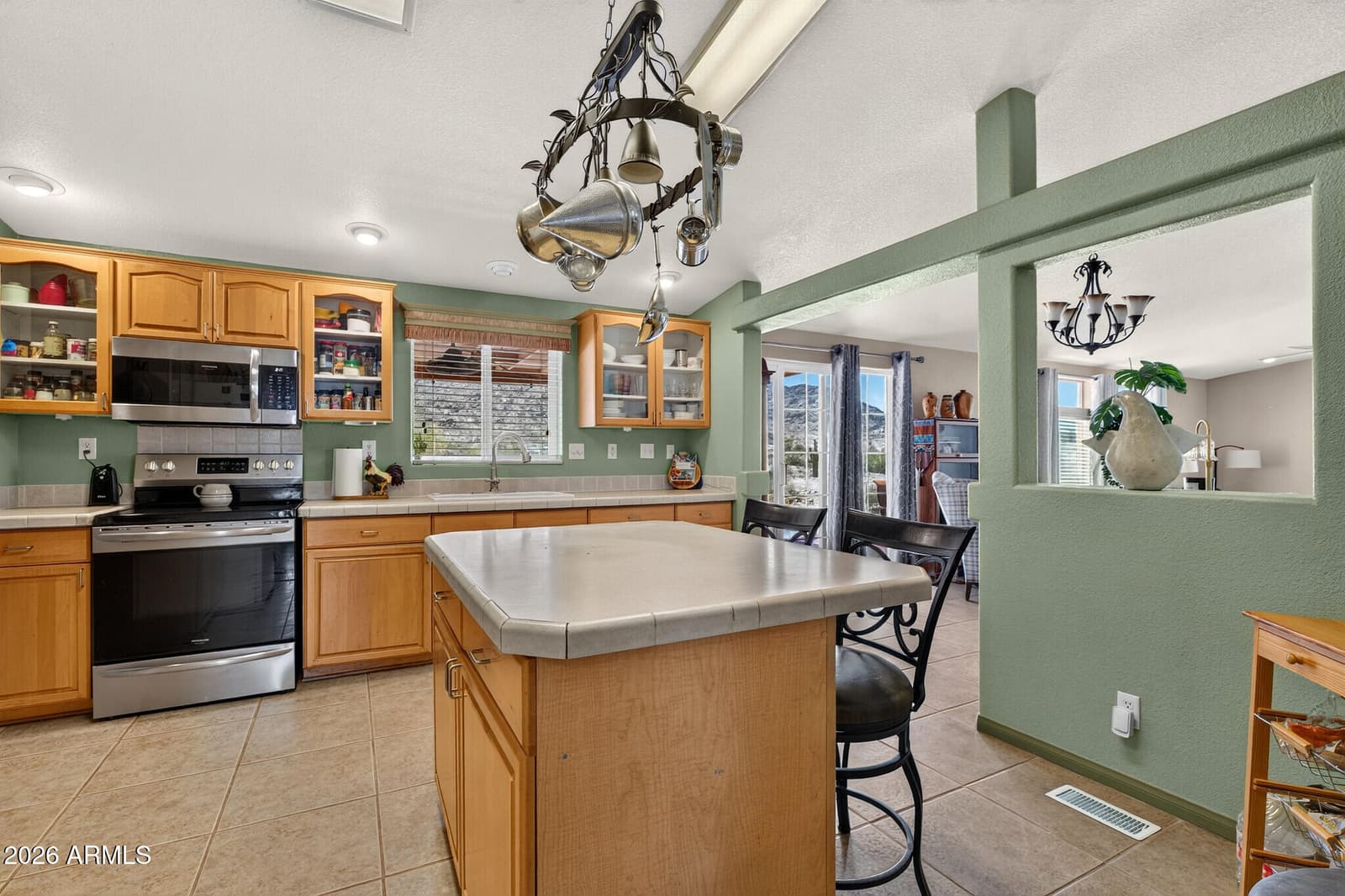 39208 S ENTERPRISE Road, Arlington, AZ 85322 — photo 9 of 22