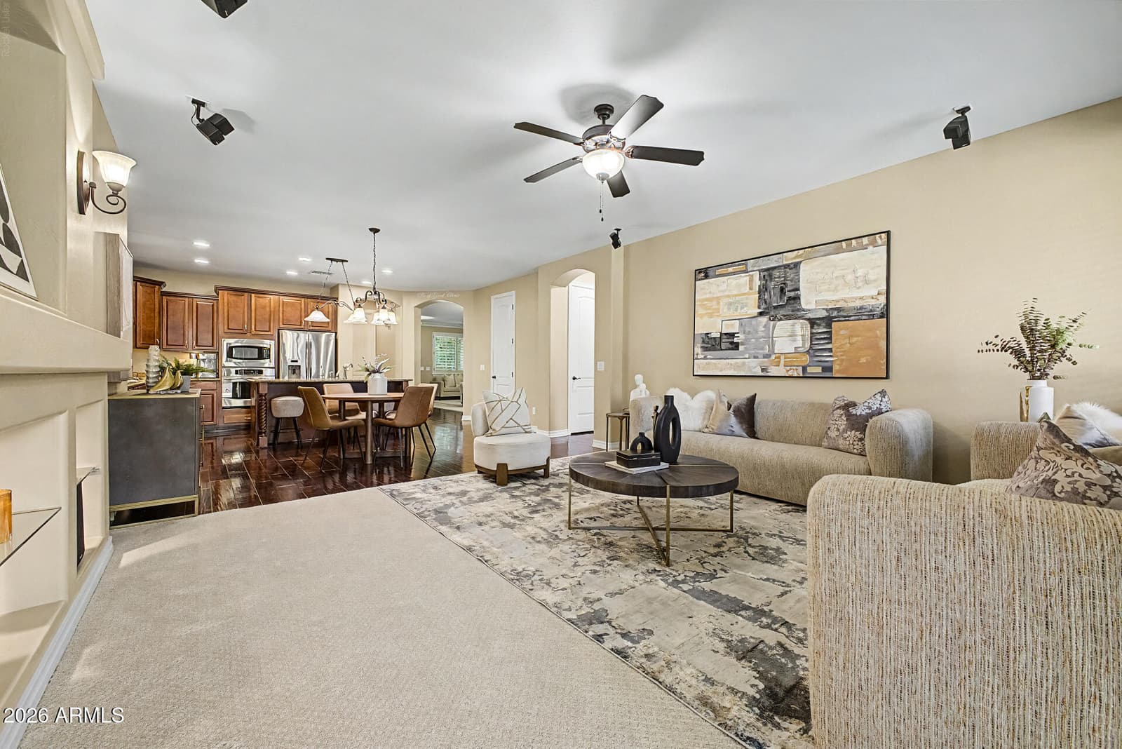 2526 E TONTO Drive, Gilbert, AZ 85298 — photo 11 of 40