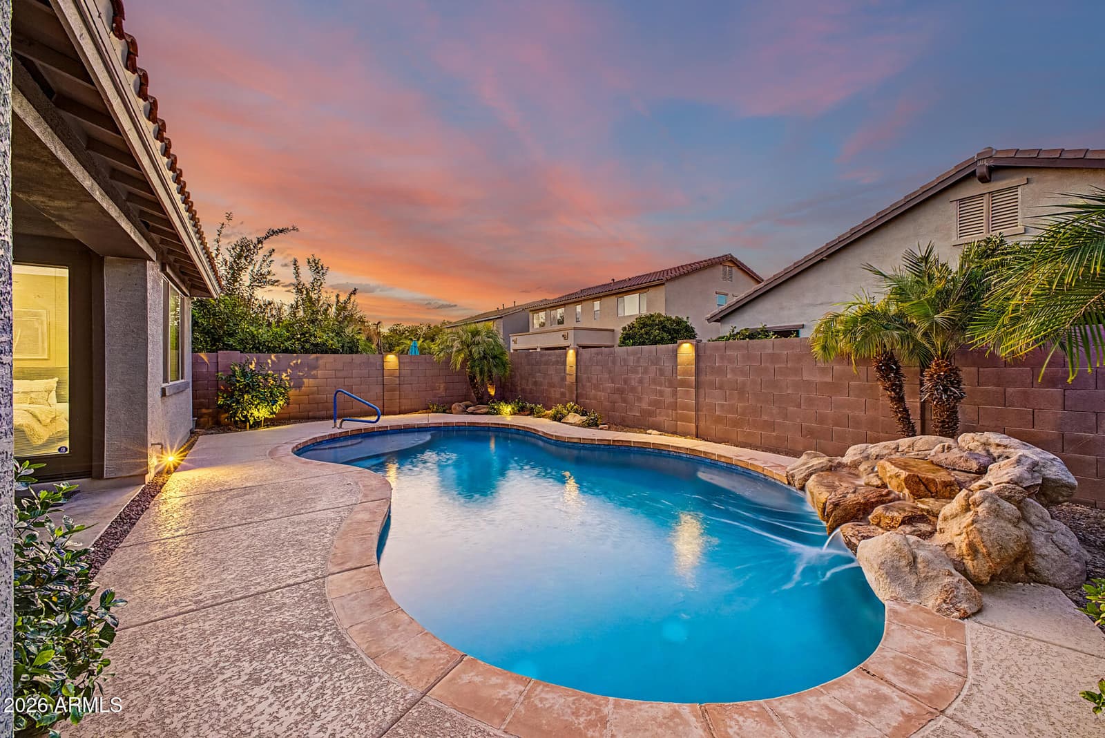 2526 E TONTO Drive, Gilbert, AZ 85298 — photo 32 of 40