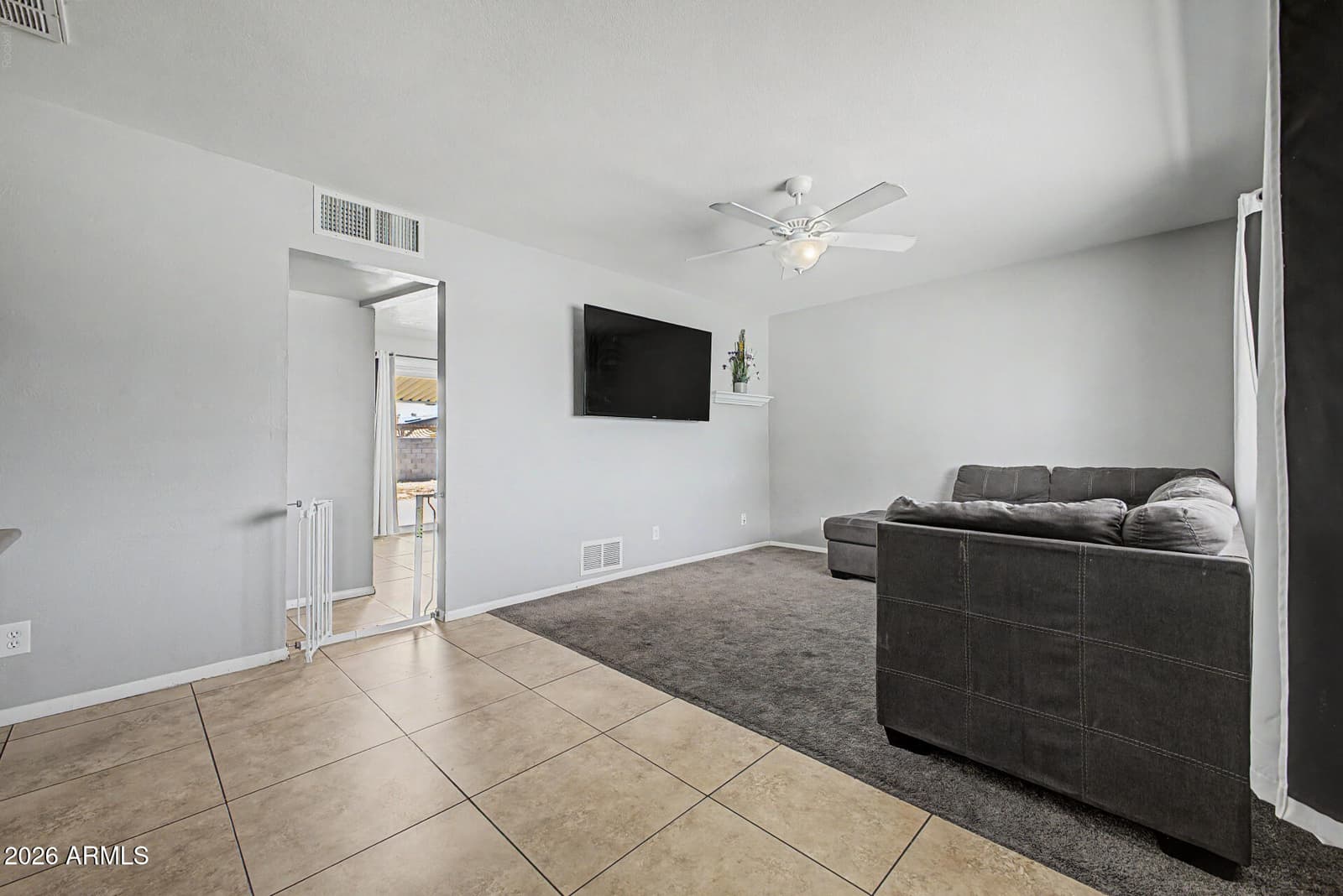 3349 W COLUMBINE Drive, Phoenix, AZ 85029 — photo 5 of 26