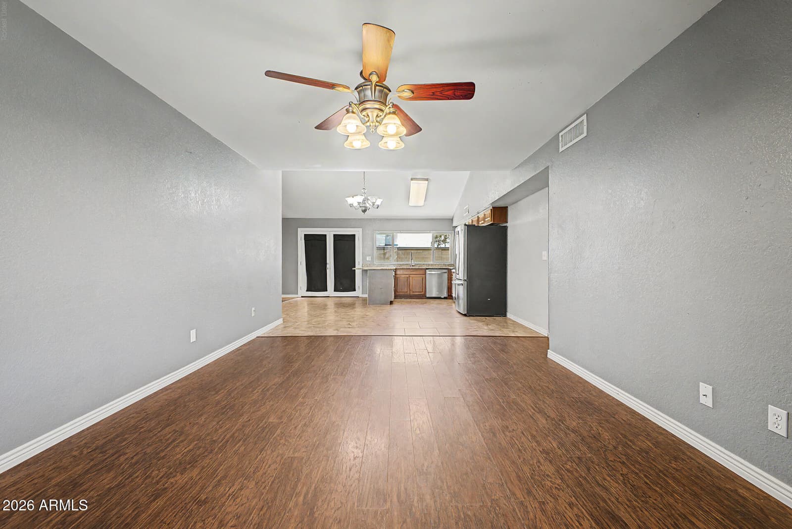 4109 W ASTER Drive, Phoenix, AZ 85029 — photo 4 of 27