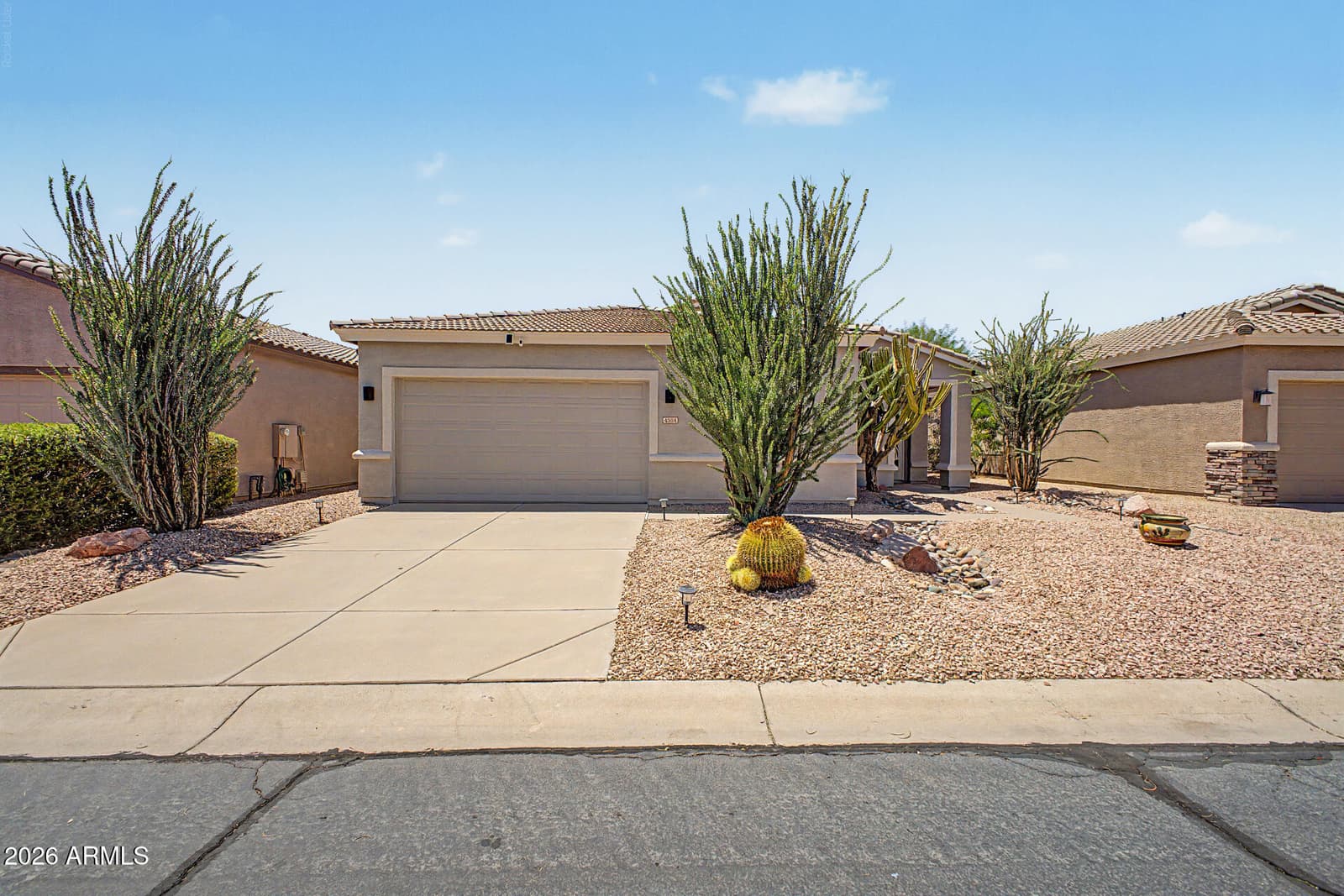 4334 S STRONG BOX Road, Gold Canyon, AZ 85118 — photo 5 of 41
