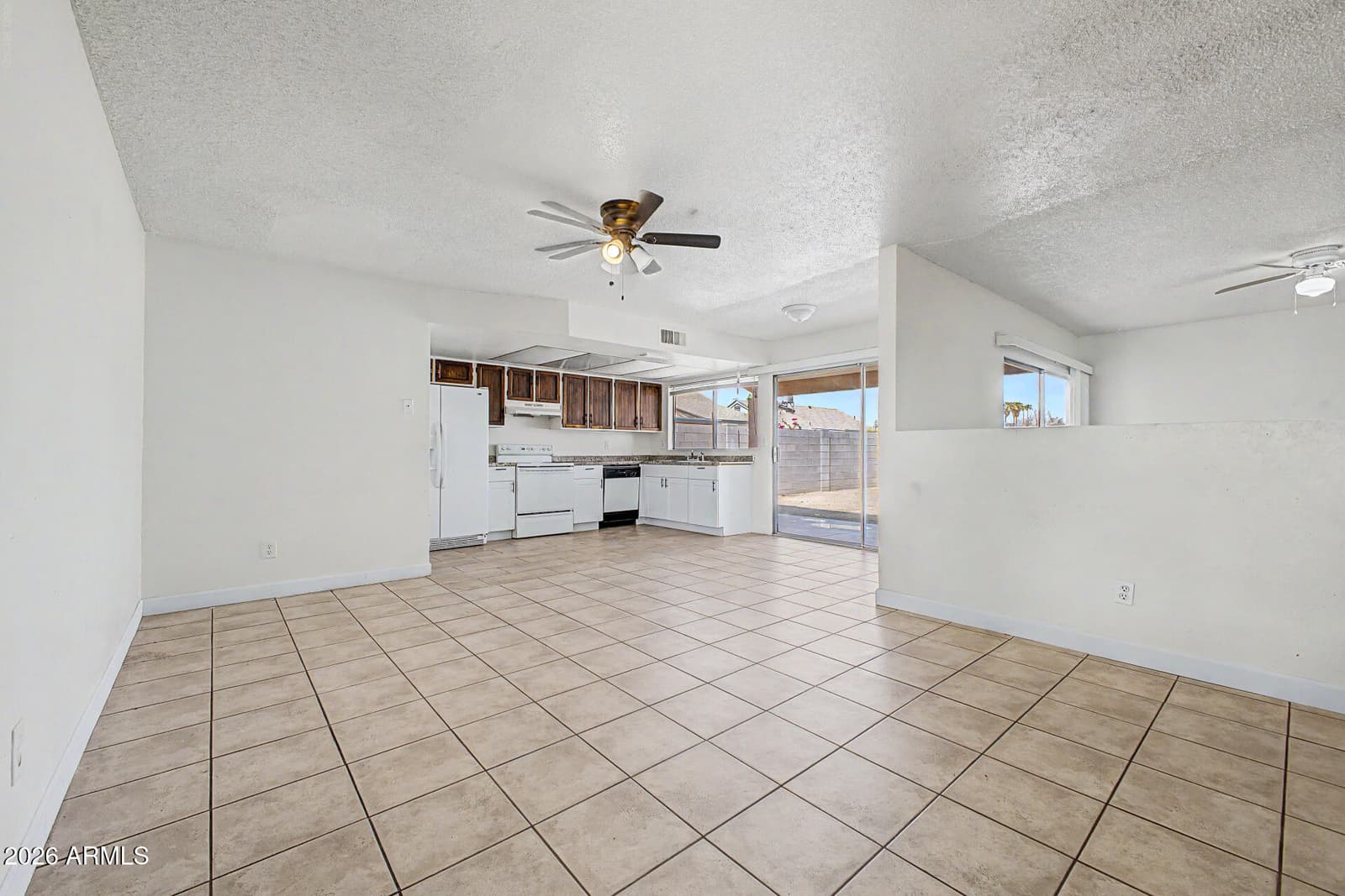 4447 N 77TH Drive, Phoenix, AZ 85033 — photo 7 of 25