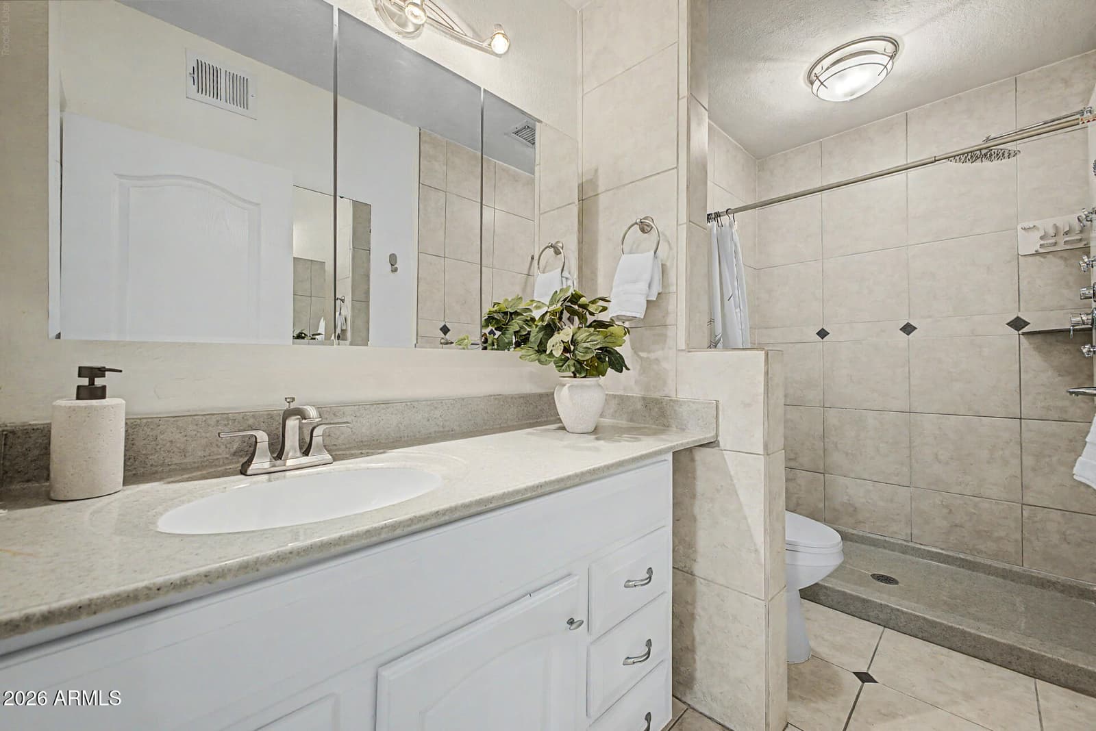 14852 N 24TH Drive 13, Phoenix, AZ 85023 — photo 15 of 29