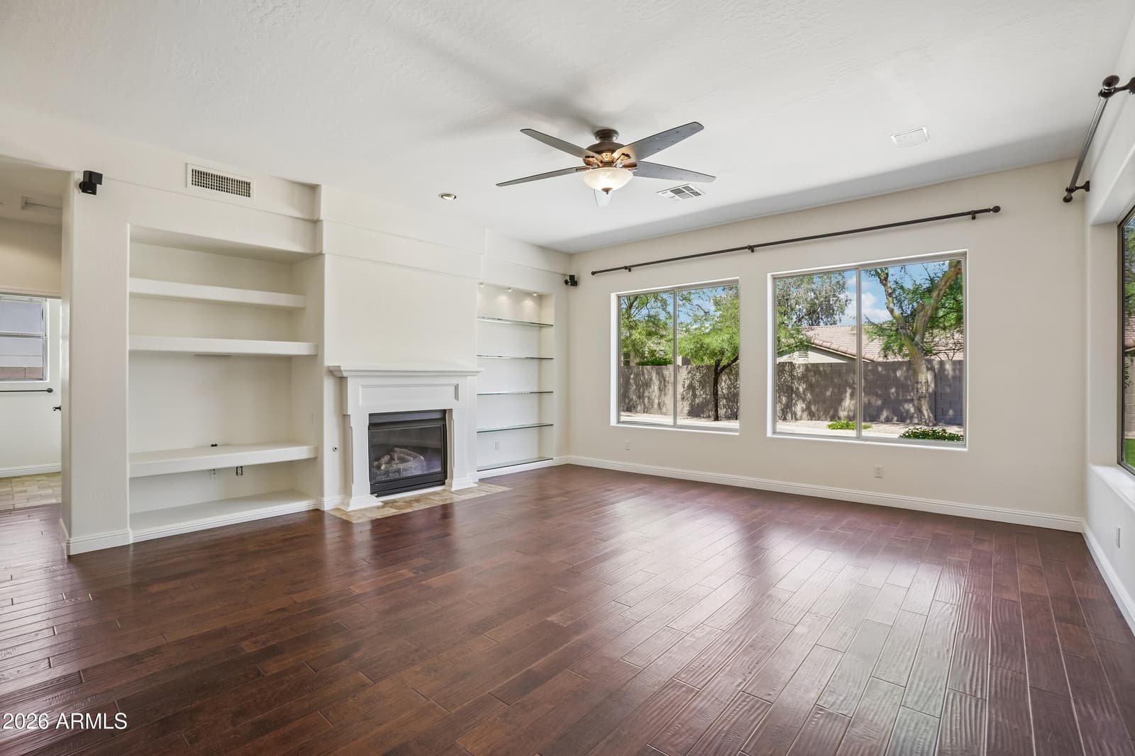 16484 N 108TH Place, Scottsdale, AZ 85255 — photo 10 of 34