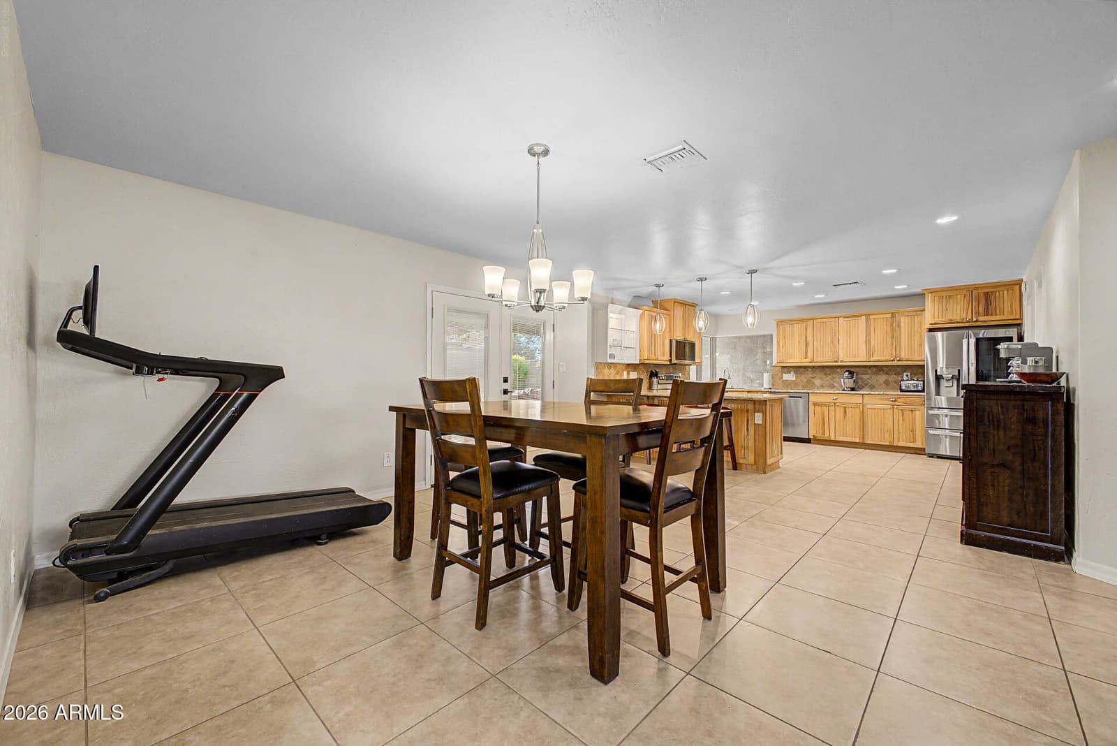 16310 N 36TH Drive, Phoenix, AZ 85053 — photo 10 of 39