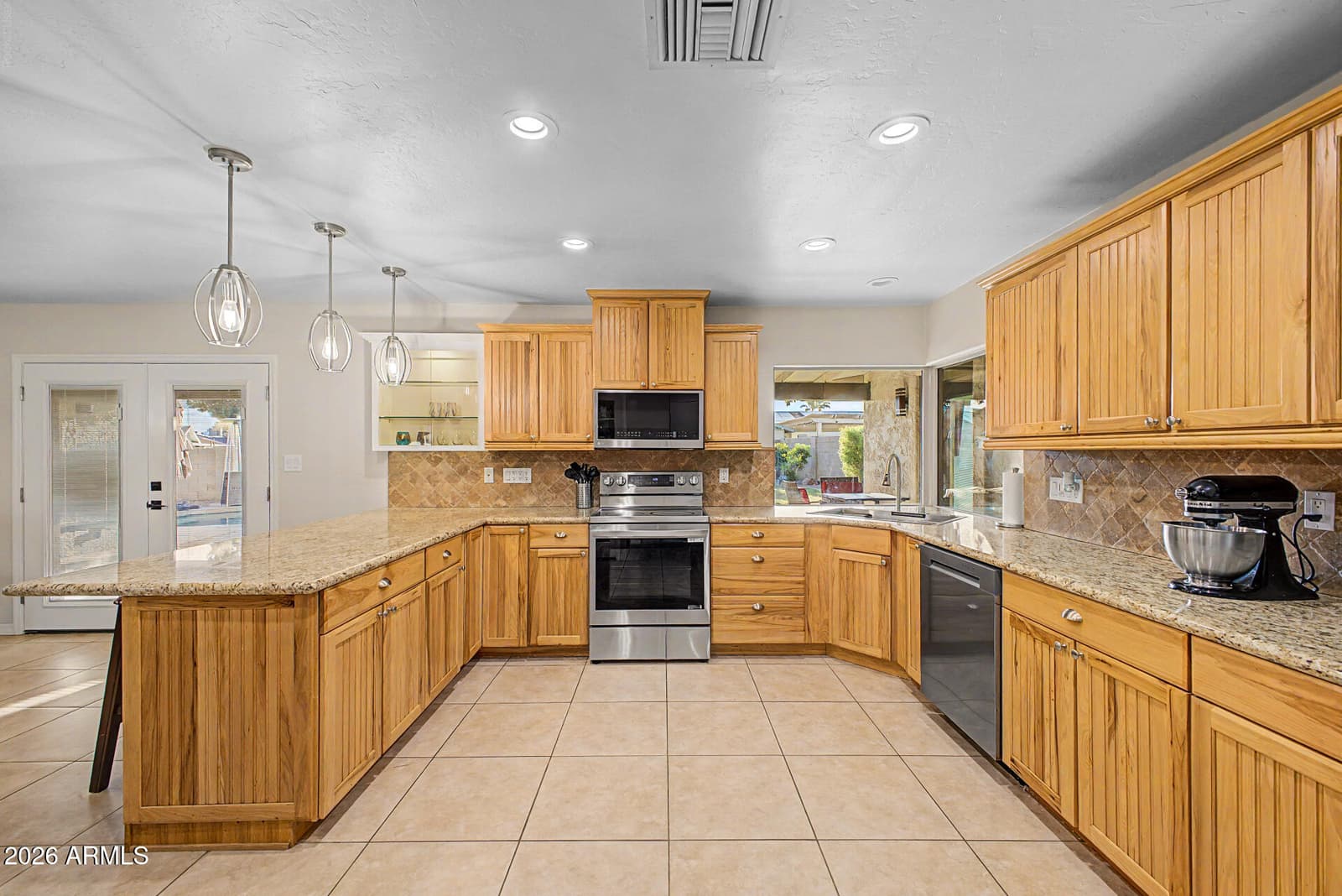 16310 N 36TH Drive, Phoenix, AZ 85053 — photo 13 of 39