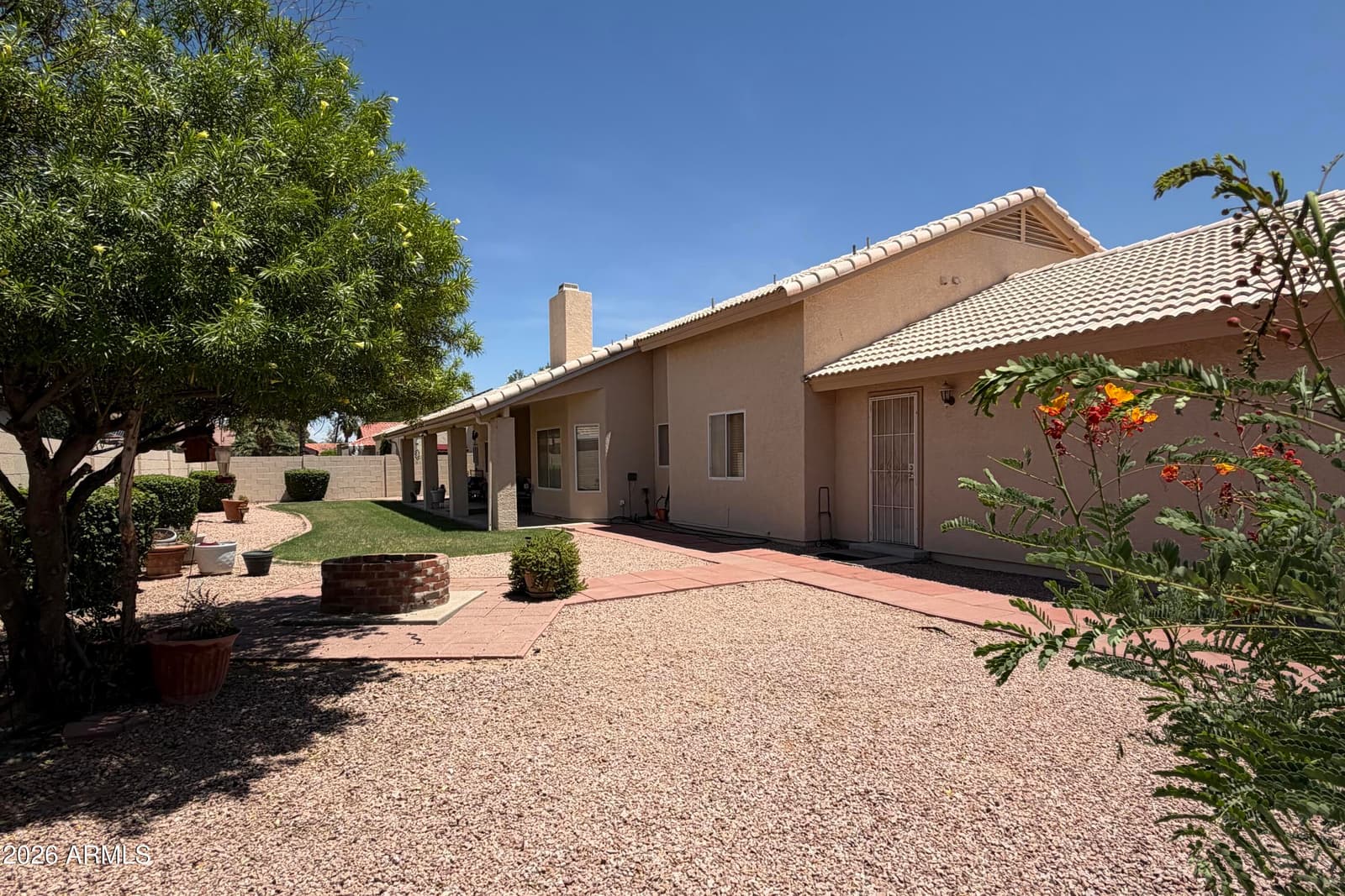 1210 E CLEARVIEW Drive, Casa Grande, AZ 85122 — photo 1 of 2