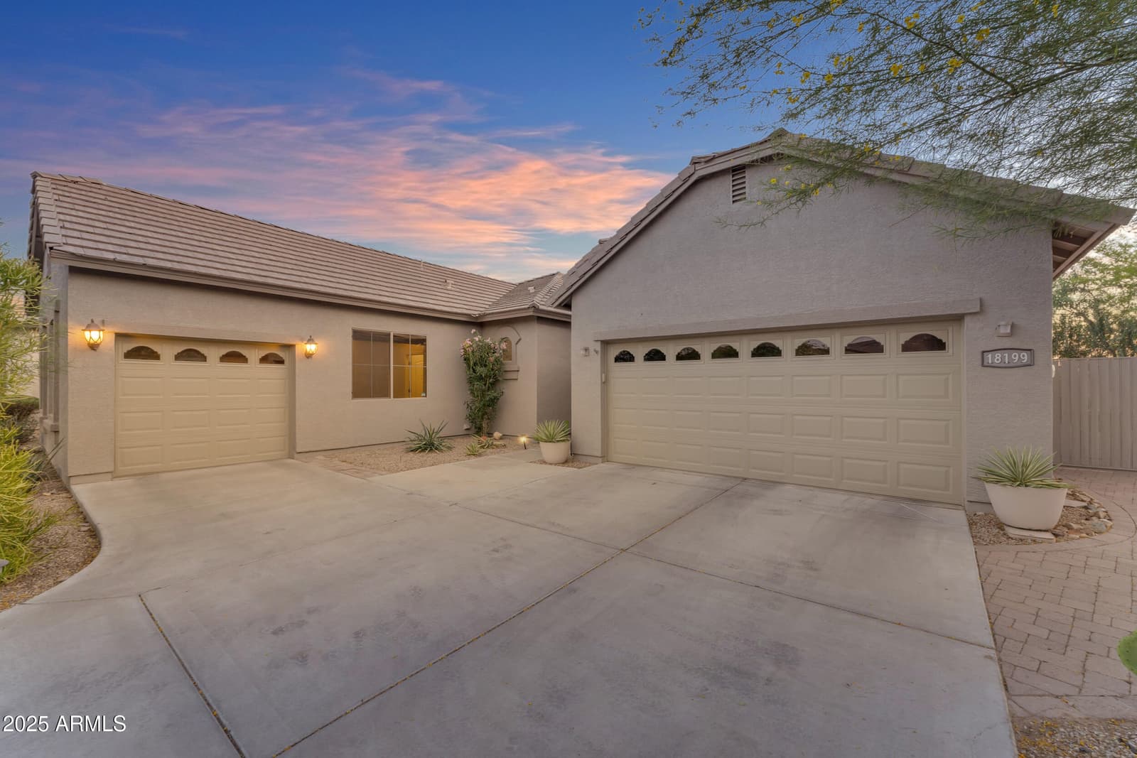 18199 W BUCKHORN Drive, Goodyear, AZ 85338 — photo 3 of 106
