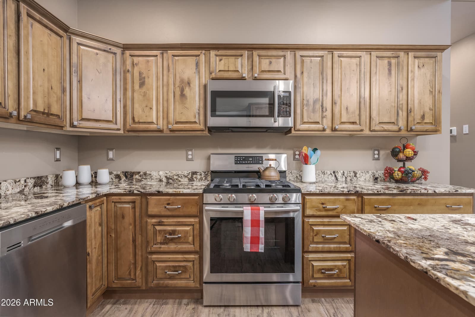 661 SHADOW CANYON Drive, Clarkdale, AZ 86324 — photo 9 of 122
