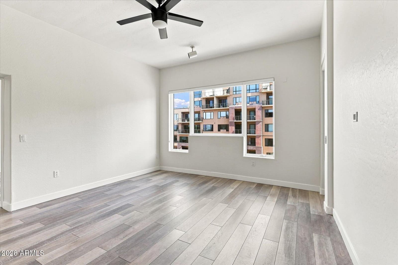 16 W ENCANTO Boulevard 415, Phoenix, AZ 85003 — photo 16 of 58