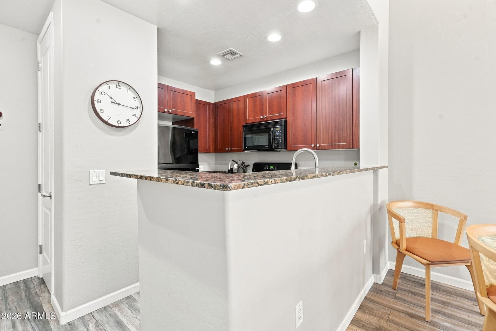 17 W VERNON Avenue 409, Phoenix, AZ 85003 — photo 9 of 32