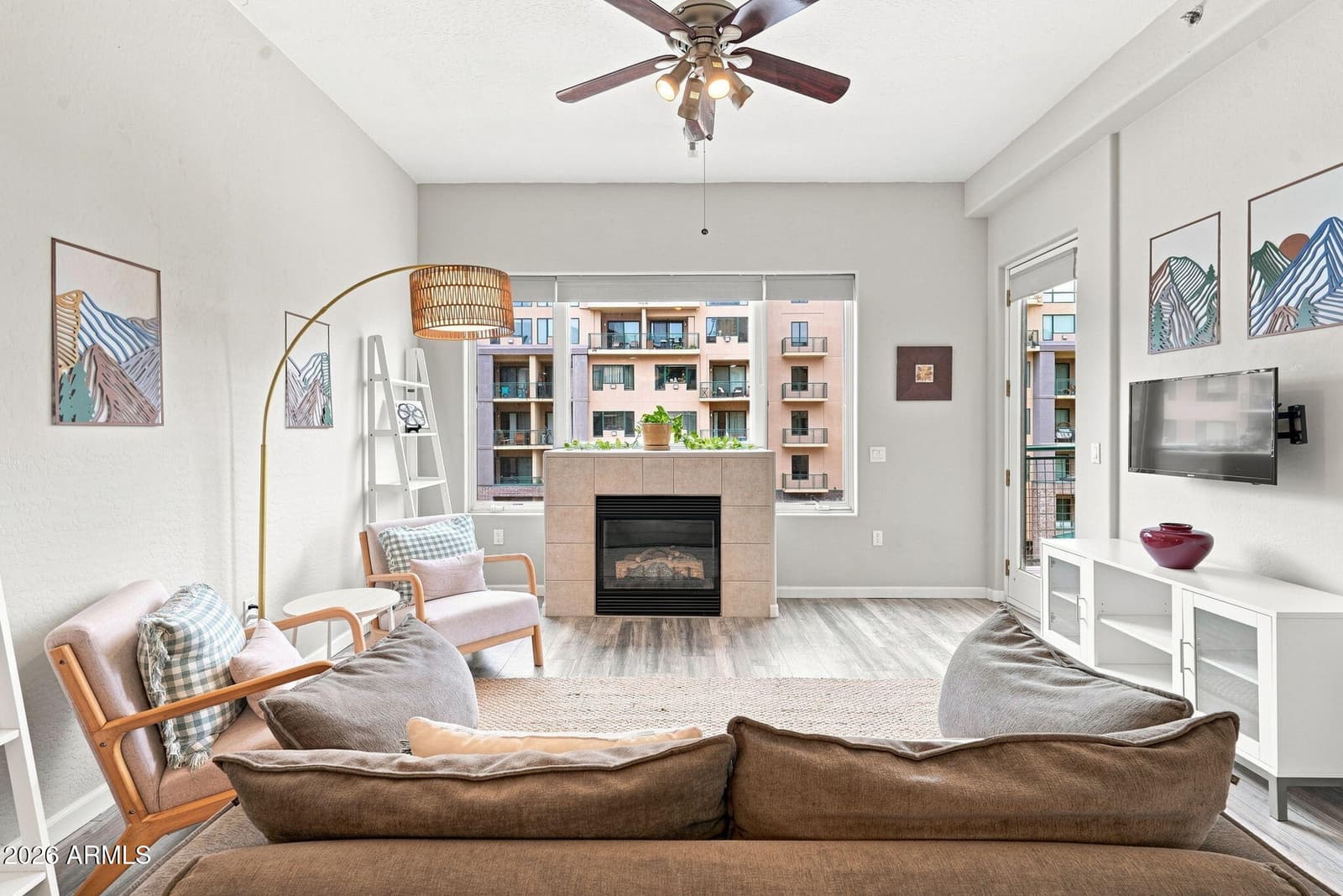 17 W VERNON Avenue 409, Phoenix, AZ 85003 — photo 4 of 32