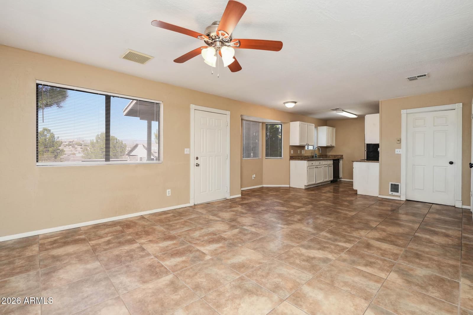 4253 E MISSION Lane, Cottonwood, AZ 86326 — photo 5 of 25