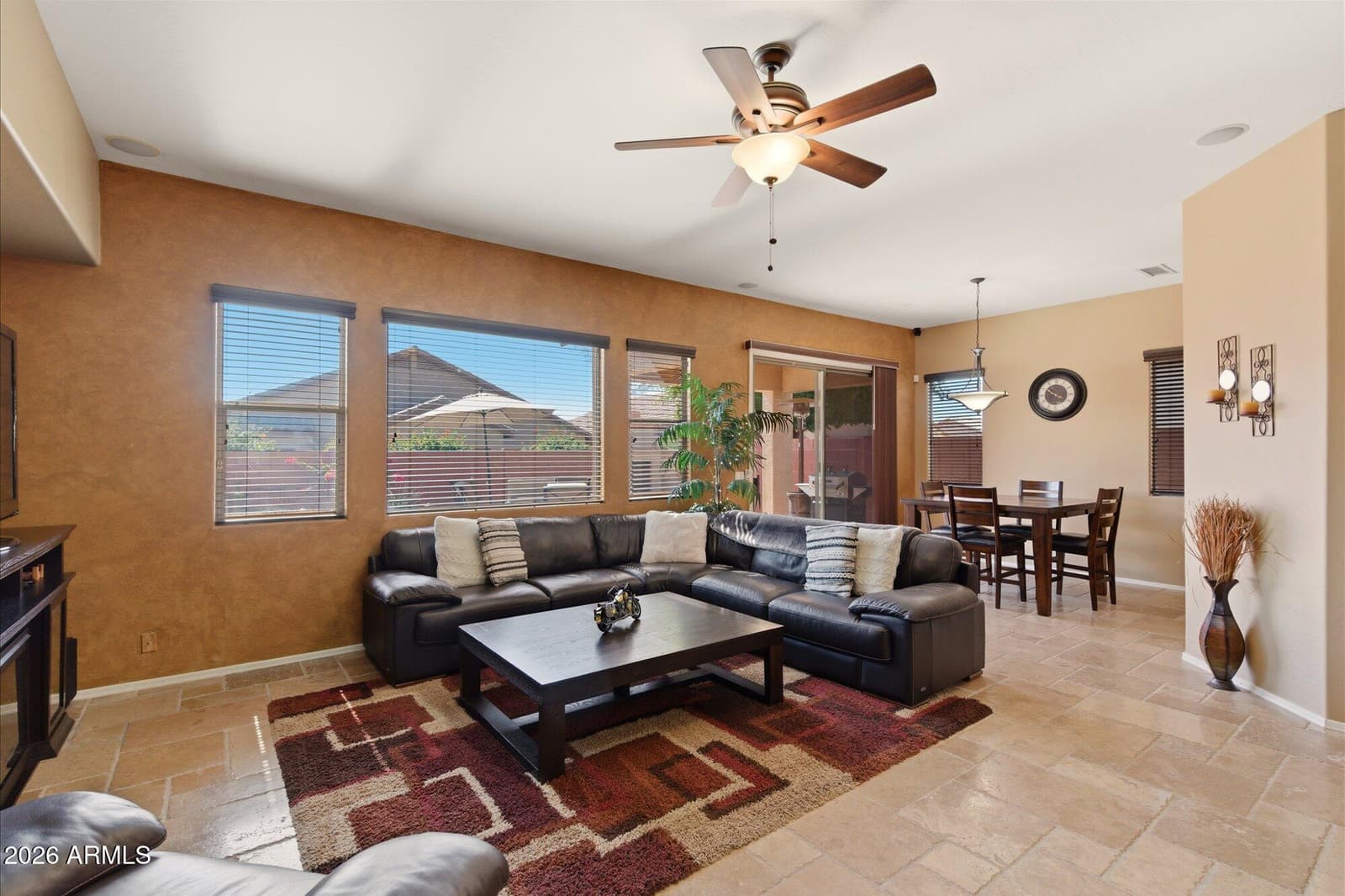 4821 E KIRKLAND Road, Phoenix, AZ 85054 — photo 3 of 28