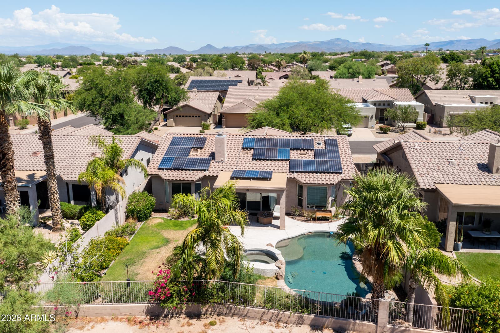4409 E LARIAT Lane, Phoenix, AZ 85050 — photo 5 of 46