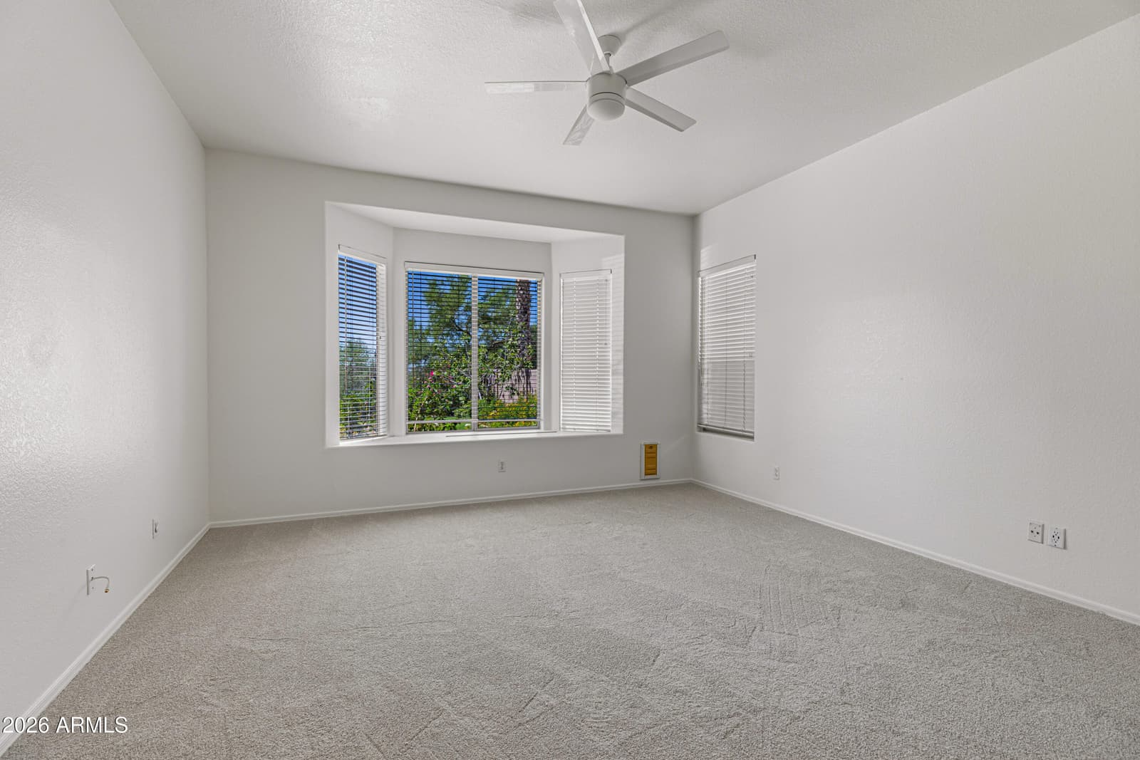 4409 E LARIAT Lane, Phoenix, AZ 85050 — photo 33 of 46