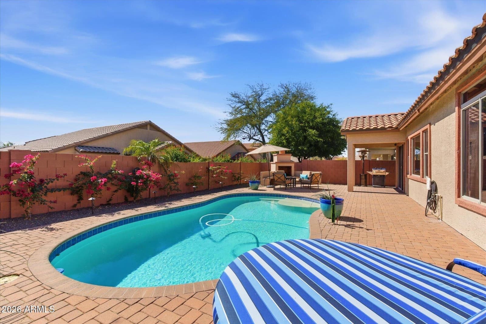 4821 E KIRKLAND Road, Phoenix, AZ 85054 — photo 23 of 28