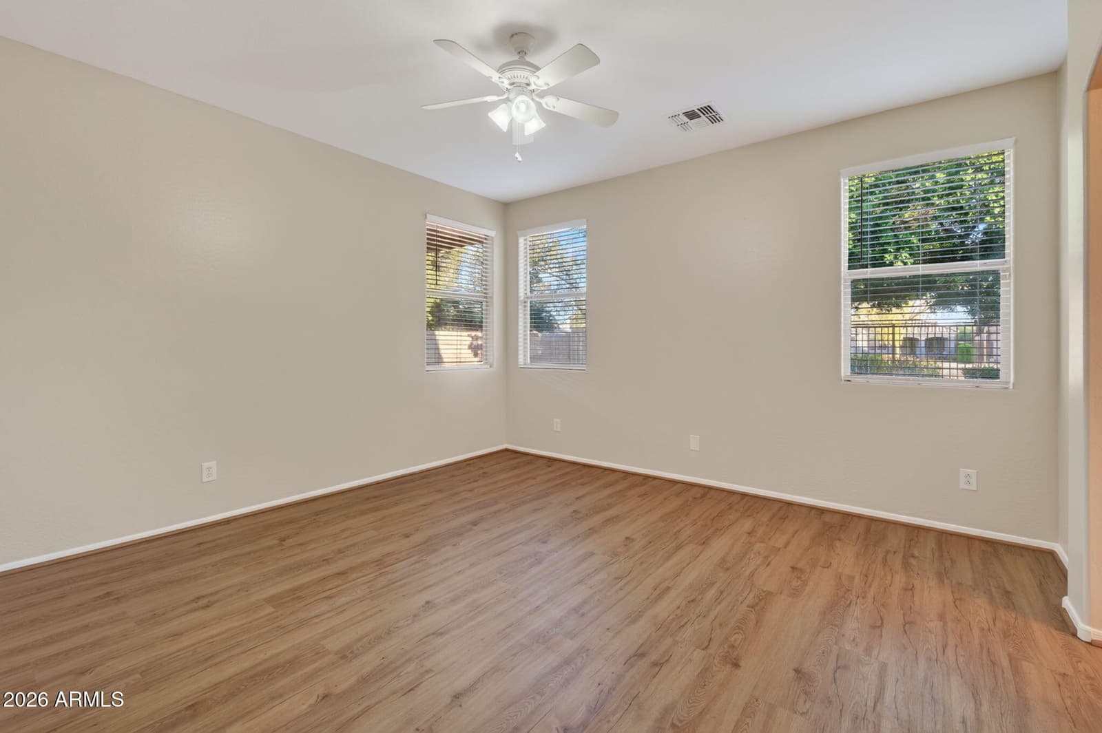 12533 W BIRD Lane, Litchfield Park, AZ 85340 — photo 13 of 36