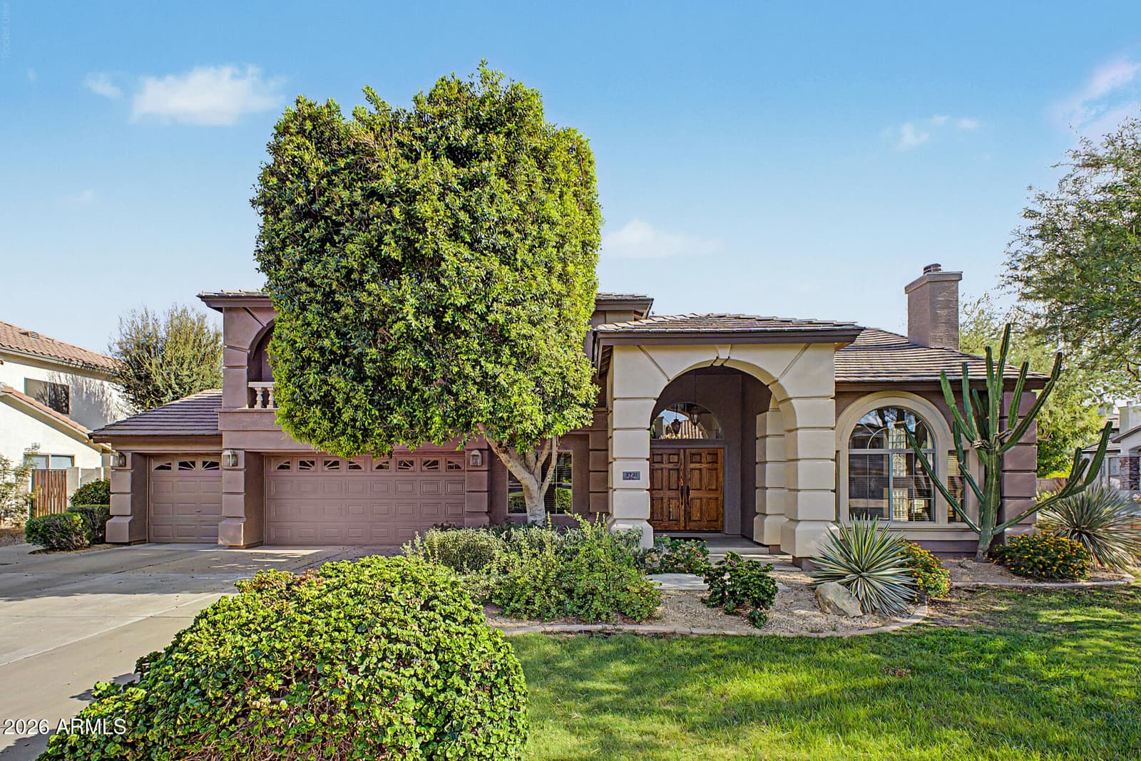 2721 W TULSA Street, Chandler, AZ 85224 — photo 2 of 62