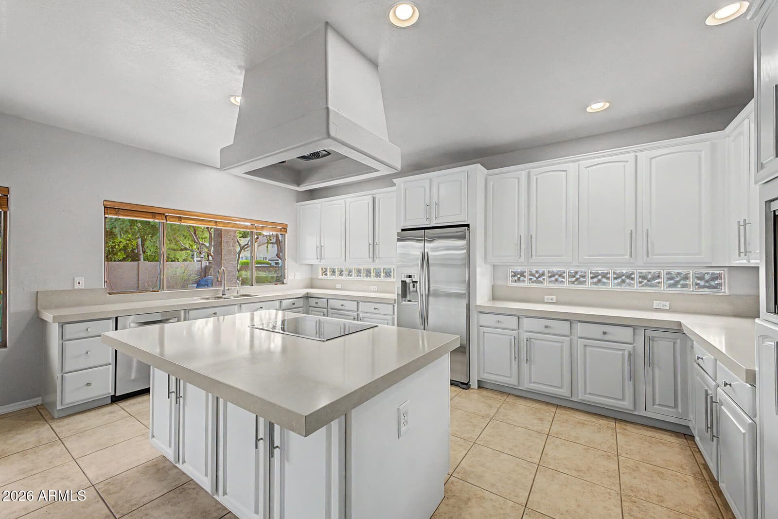 2721 W TULSA Street, Chandler, AZ 85224 — photo 3 of 62