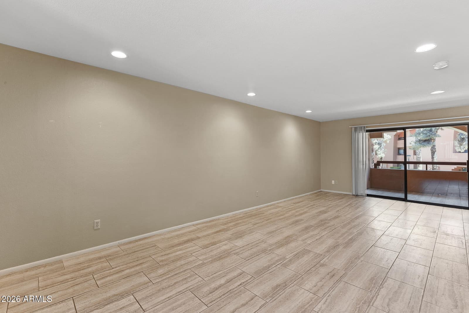 12212 N PARADISE VILLAGE Parkway S 206, Phoenix, AZ 85032 — photo 1 of 47