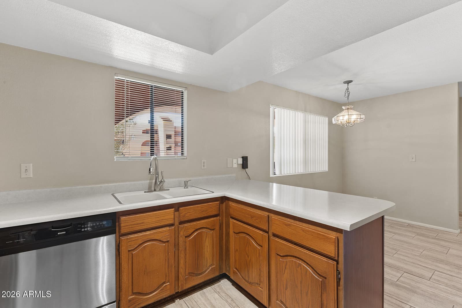 12212 N PARADISE VILLAGE Parkway S 206, Phoenix, AZ 85032 — photo 9 of 47