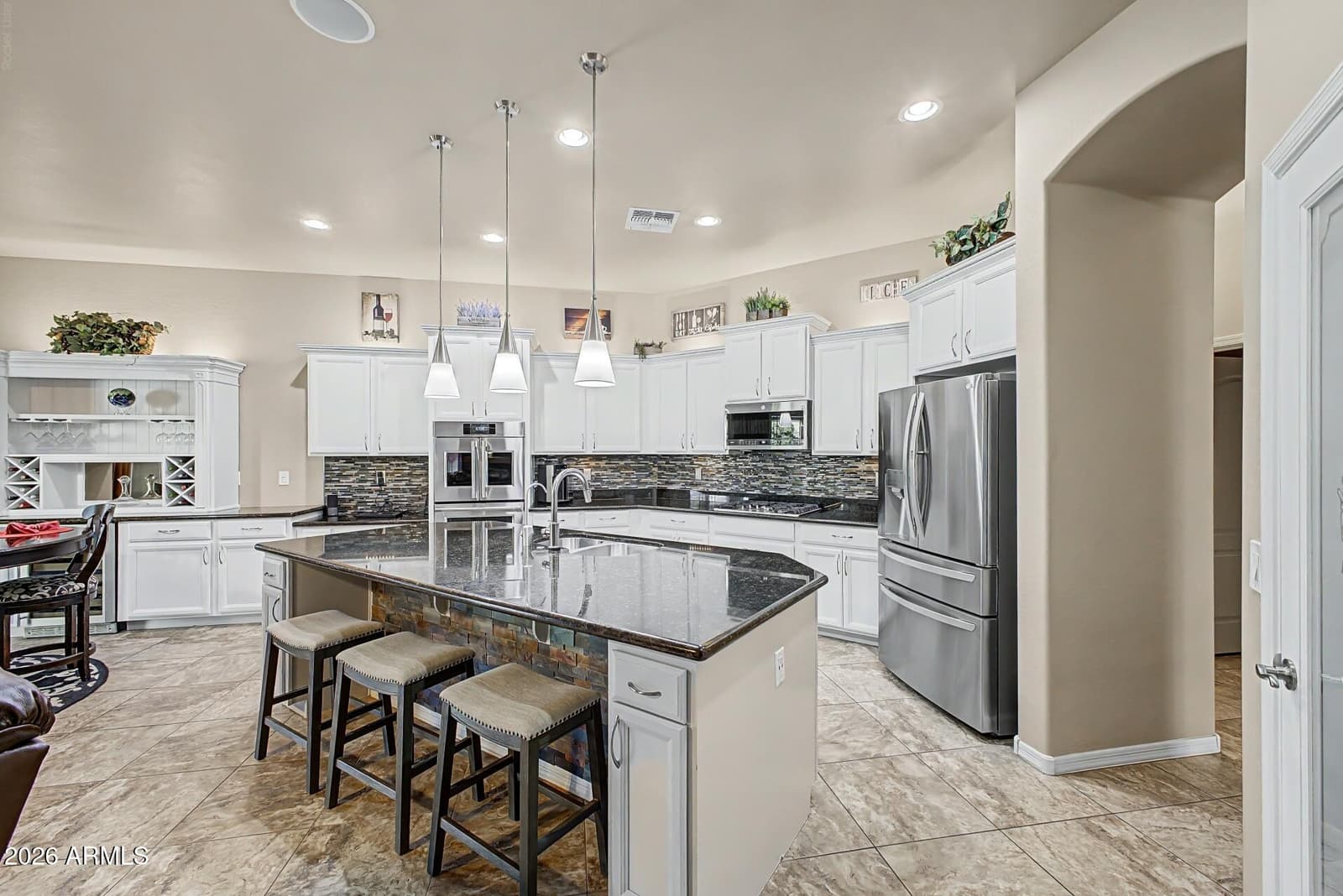 521 E MINERAL Road, Phoenix, AZ 85042 — photo 16 of 47