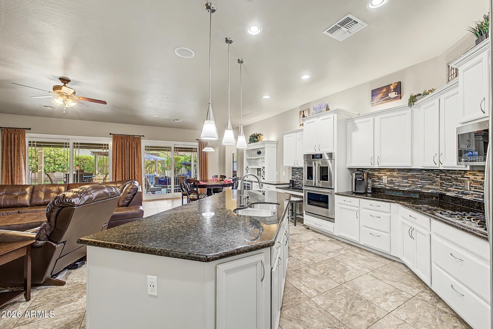521 E MINERAL Road, Phoenix, AZ 85042 — photo 17 of 47