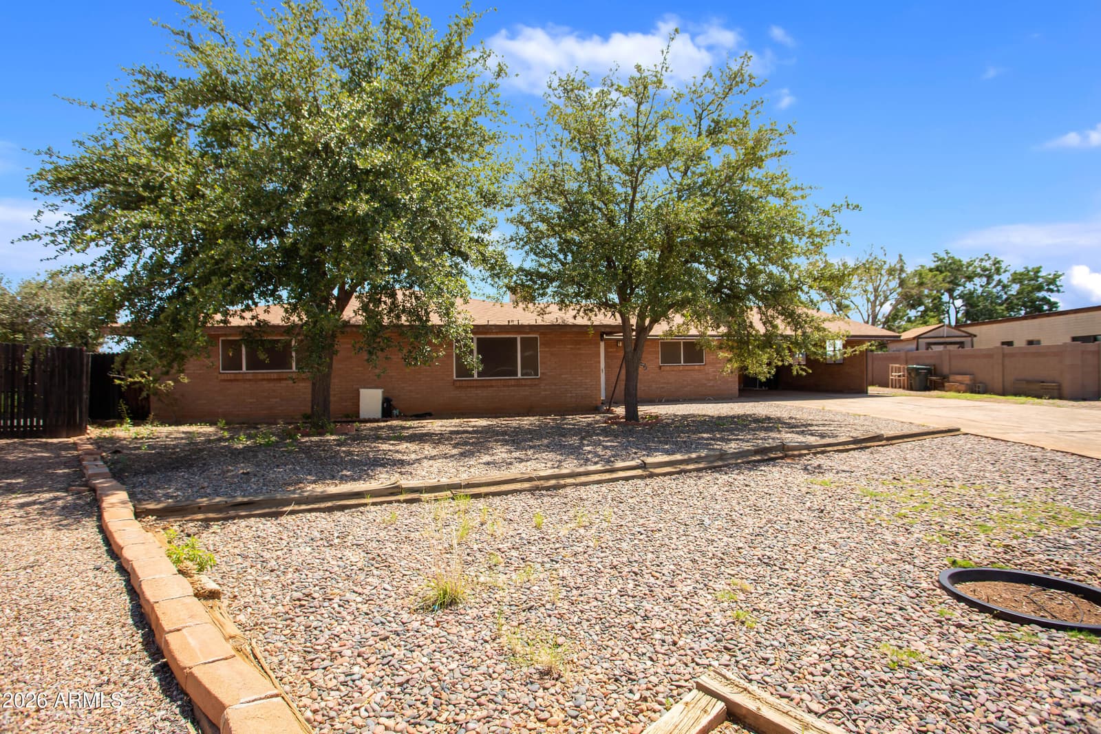 565 CIBOLA Way, Sierra Vista, AZ 85635 — photo 2 of 36