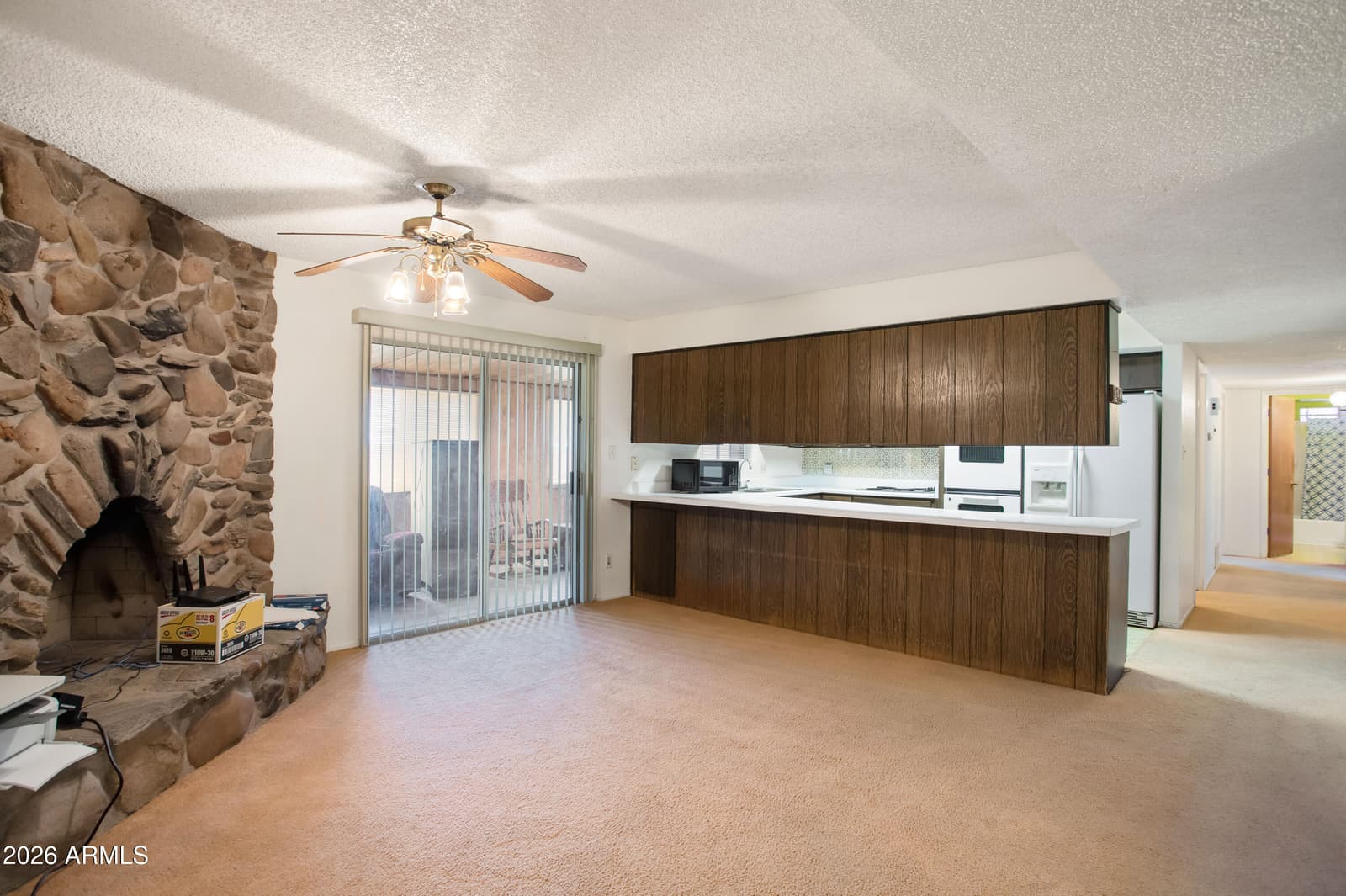 565 CIBOLA Way, Sierra Vista, AZ 85635 — photo 6 of 36