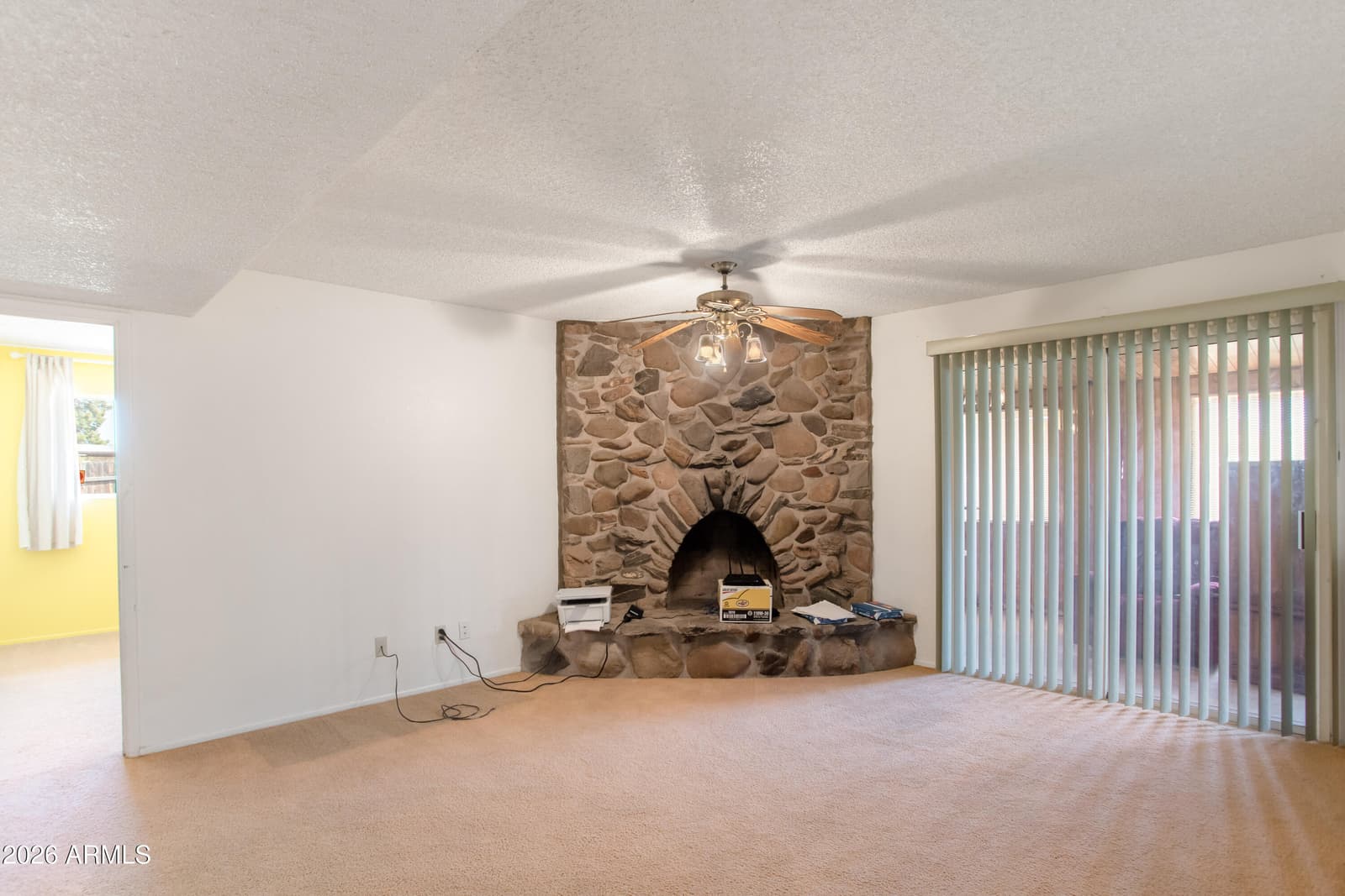 565 CIBOLA Way, Sierra Vista, AZ 85635 — photo 8 of 36