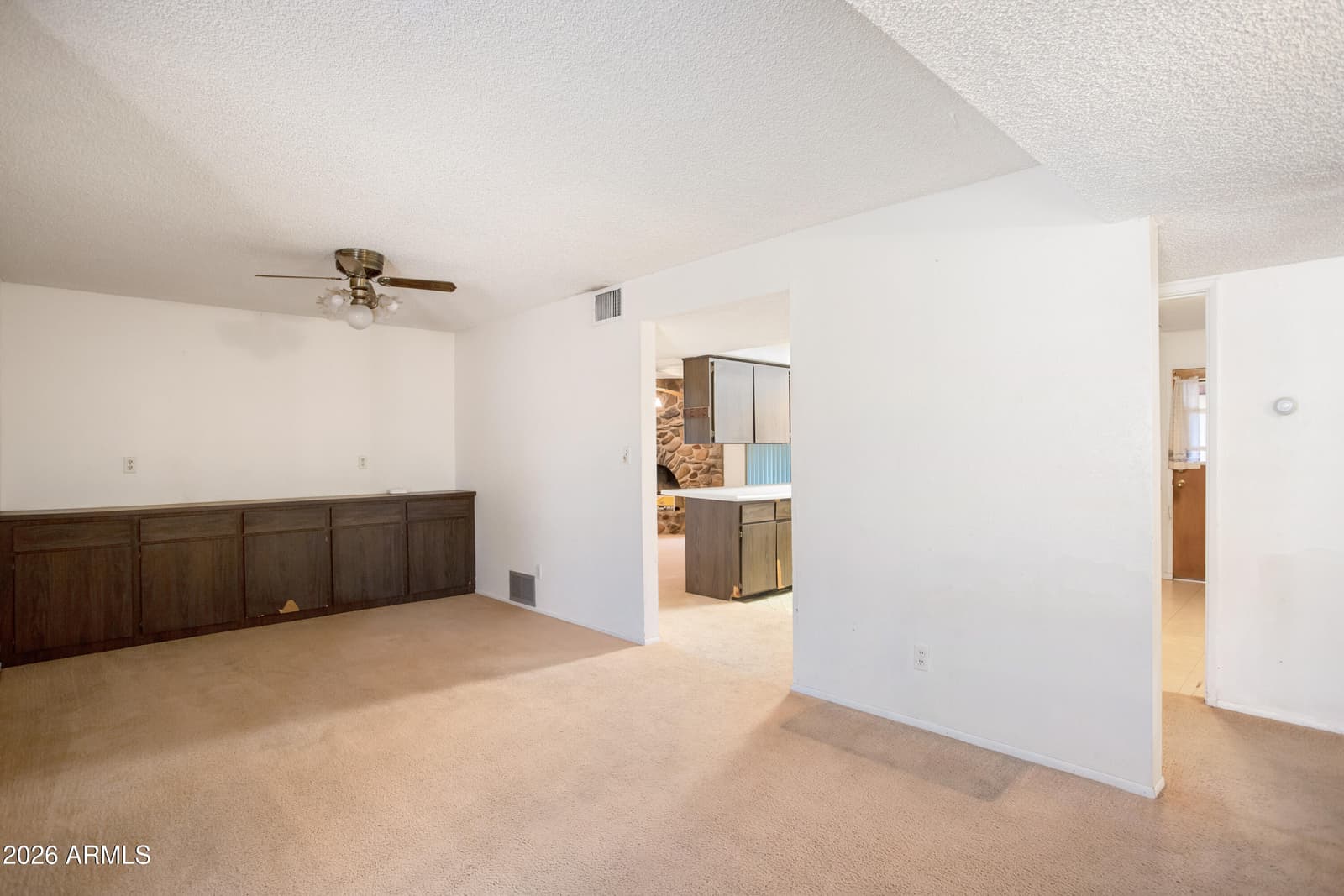 565 CIBOLA Way, Sierra Vista, AZ 85635 — photo 11 of 36