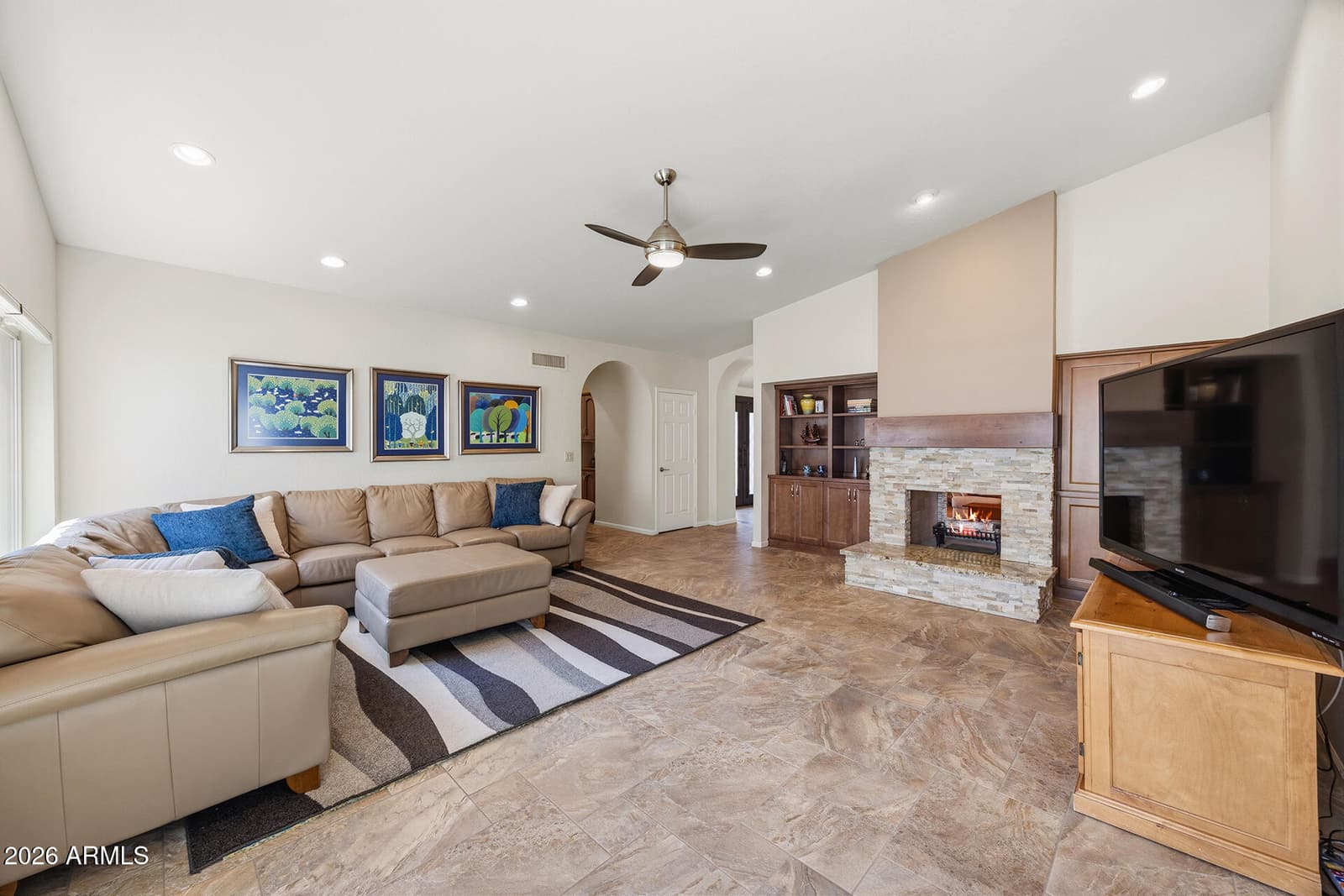 9886 E CINNABAR Avenue, Scottsdale, AZ 85258 — photo 13 of 49